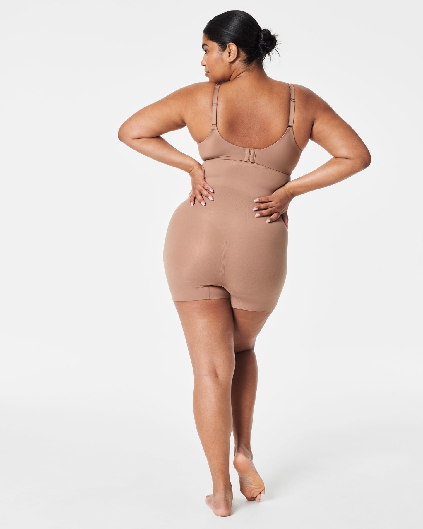 LUKUSAFIsculpt™ Seamless Power High-Waisted Shorty