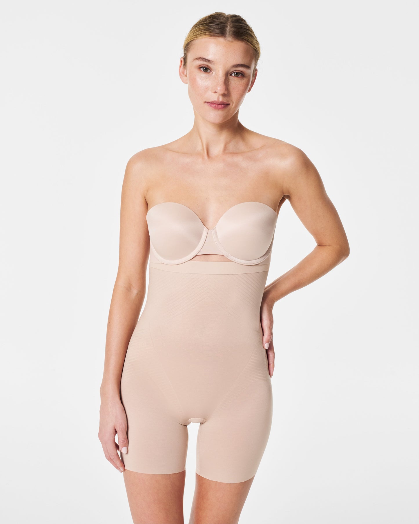 LUKUSAFIshape™ Invisible High-Waisted Mid-Thigh Short