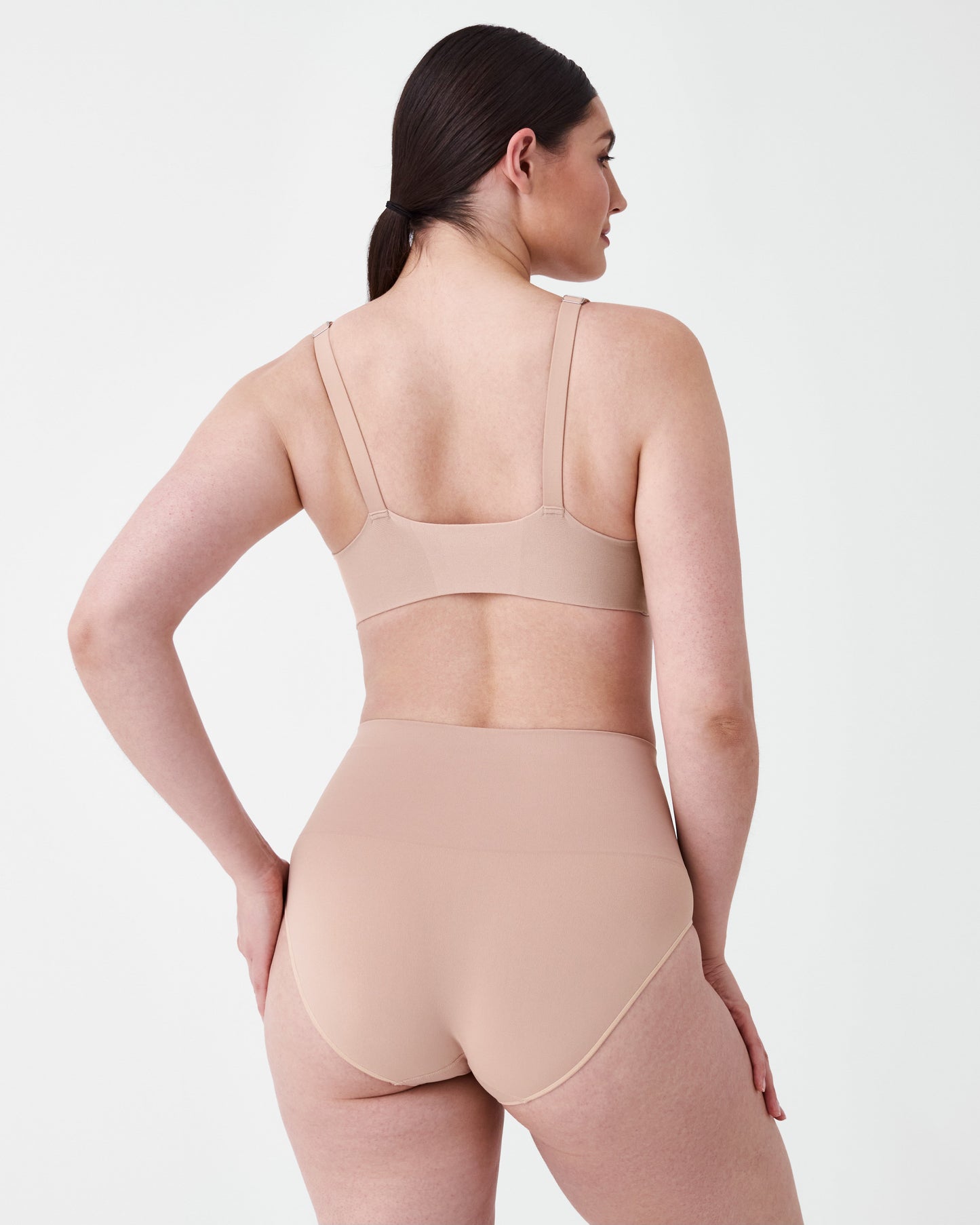 LUKUSAFIsmooth™ Bra-llelujah!® Adjustable Plunge Wireless Lift Bra