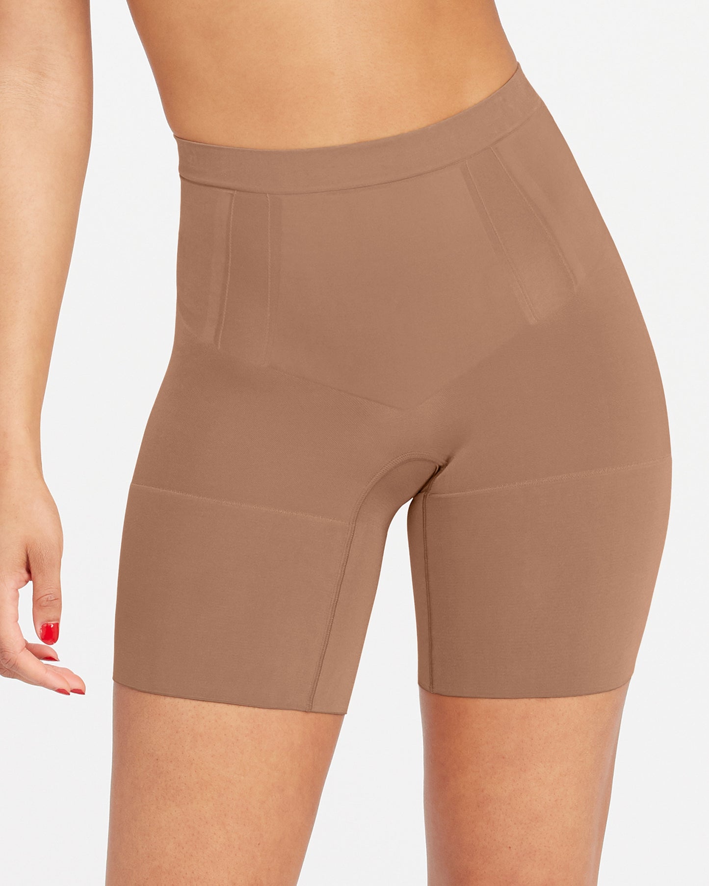 LUKUSAFIsculpt™ OnCore Mid-Thigh Short