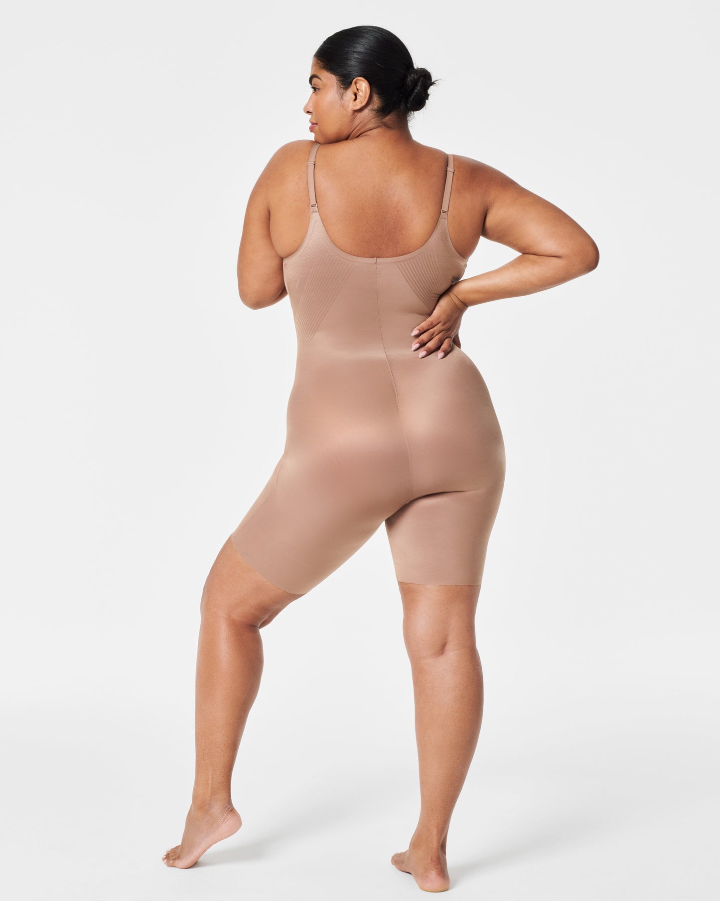LUKUSAFIshape™ Invisible Mid-Thigh Bodysuit
