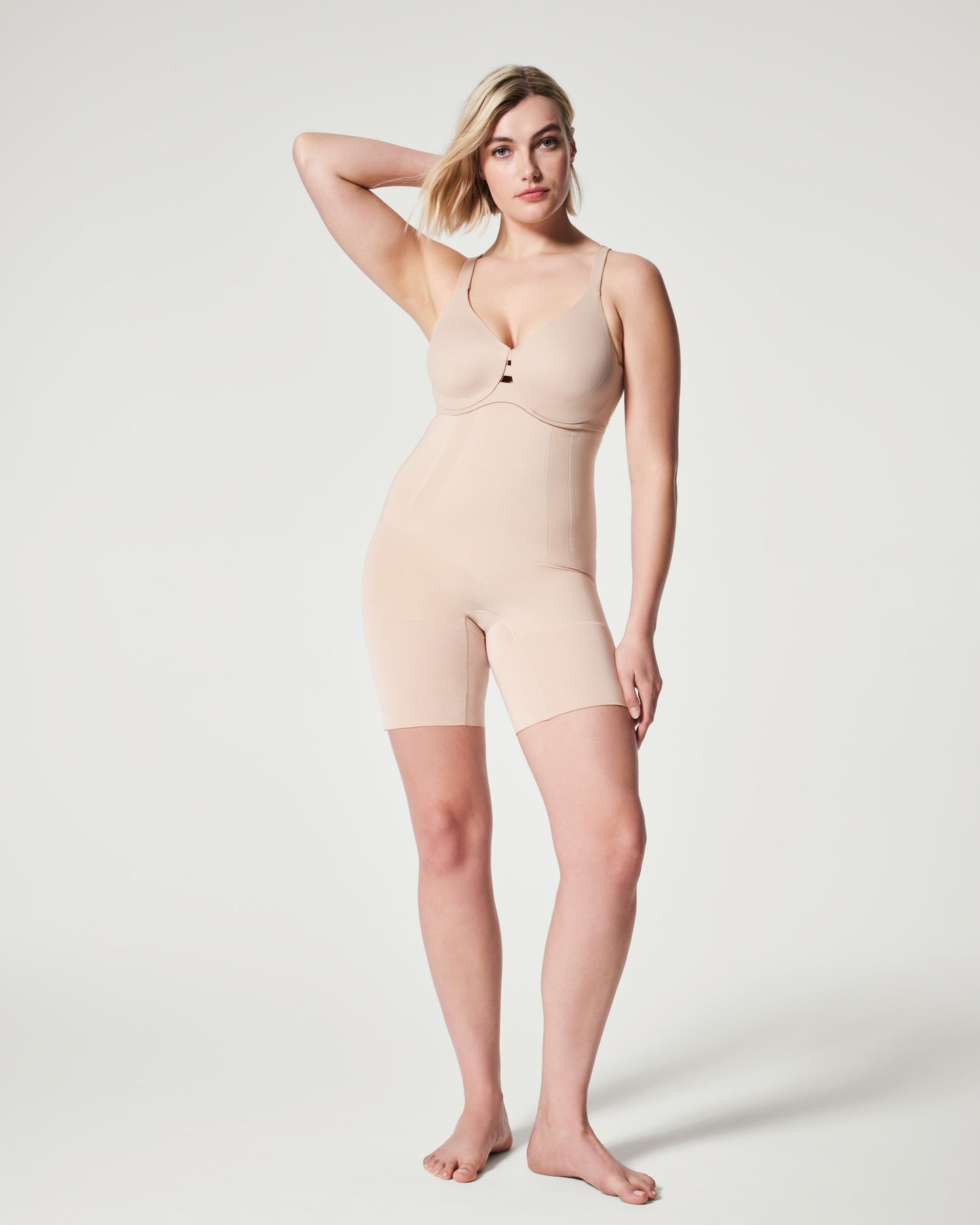 LUKUSAFIsculpt™ OnCore High-Waisted Mid-Thigh Short