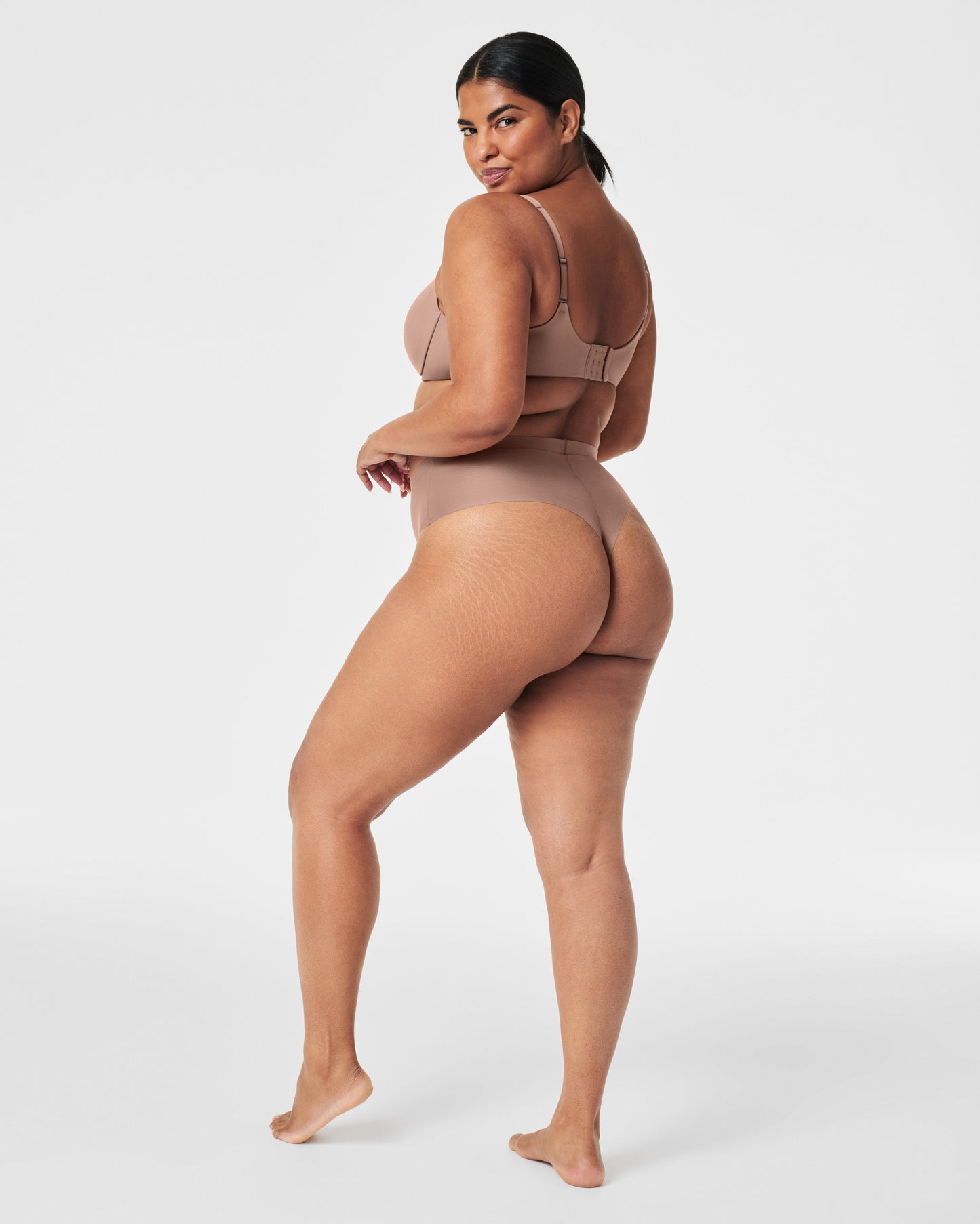 LUKUSAFIshape™ Sheer Control Thong