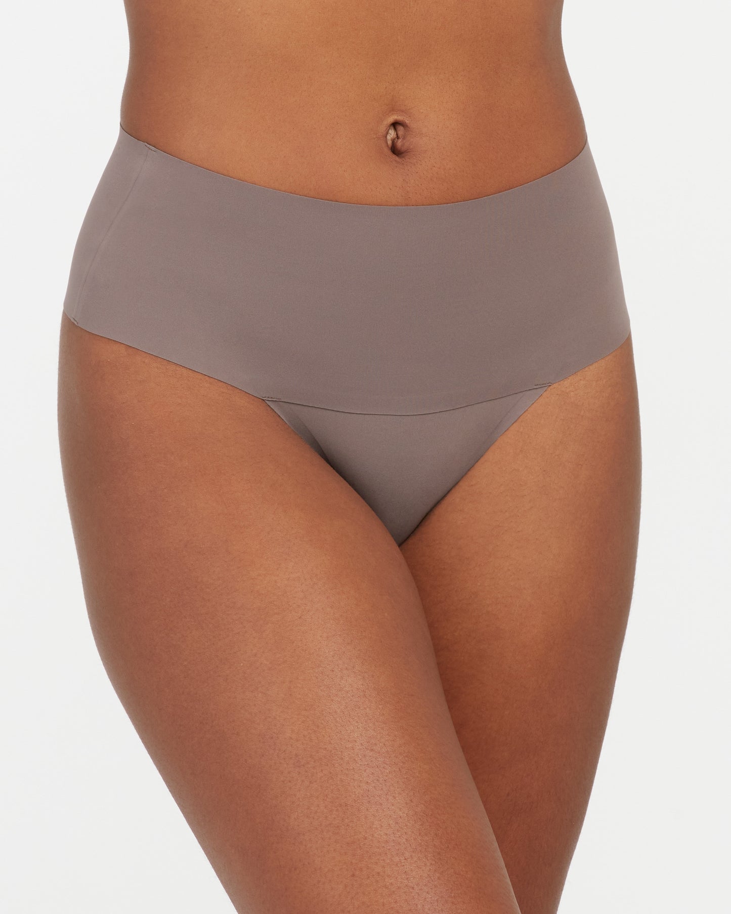 LUKUSAFIsupersmooth™ Undie-tectable® Thong