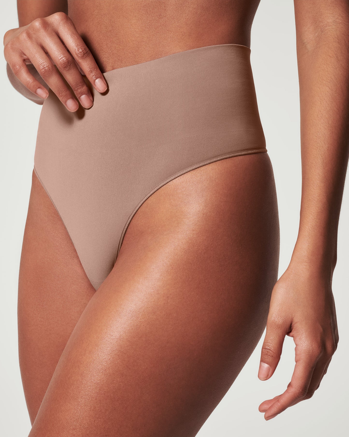 LUKUSAFIshape™ ExtraOrdinary Thong