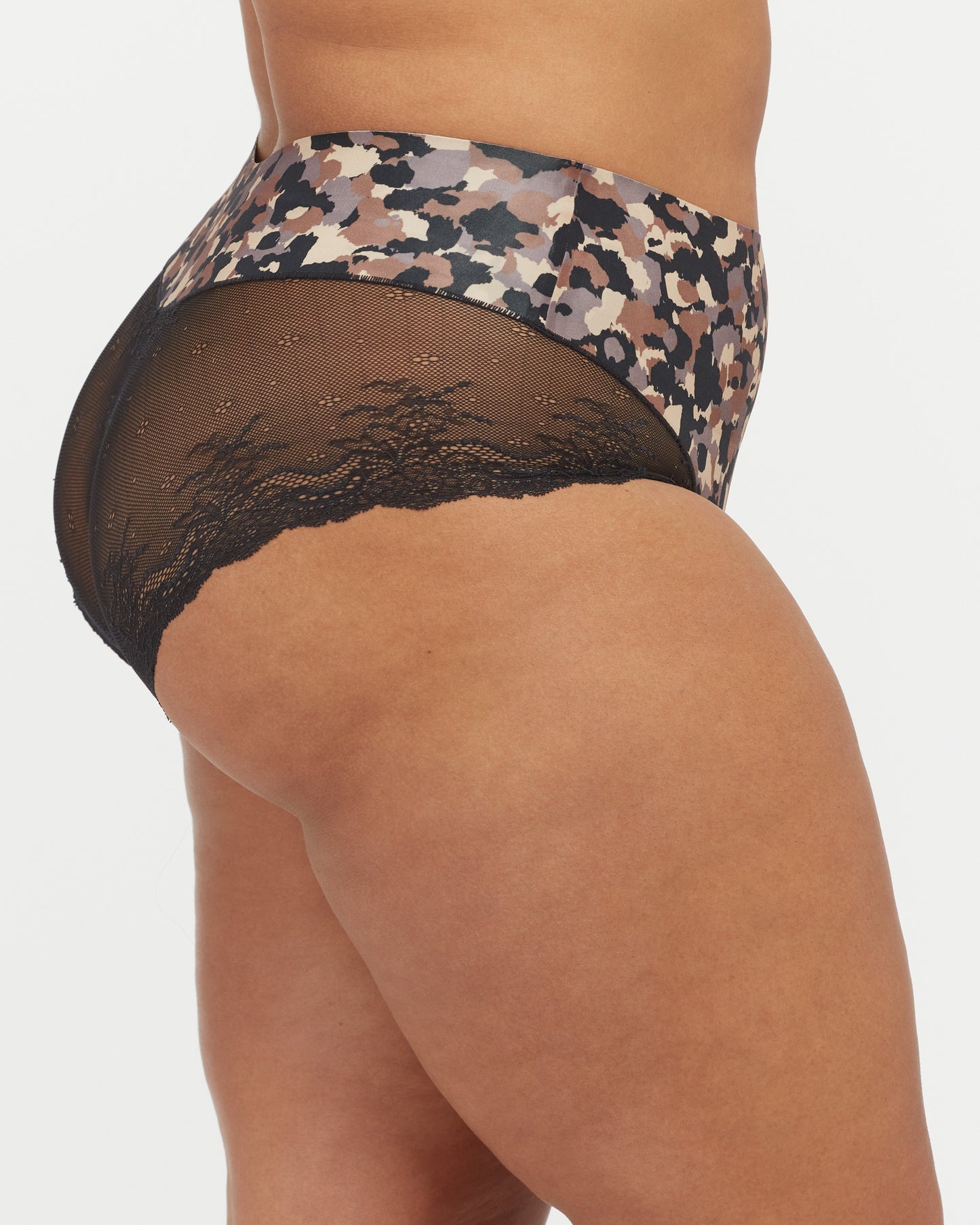 LUKUSAFIsupersmooth™ Undie-tectable® Lace Hi-Hipster