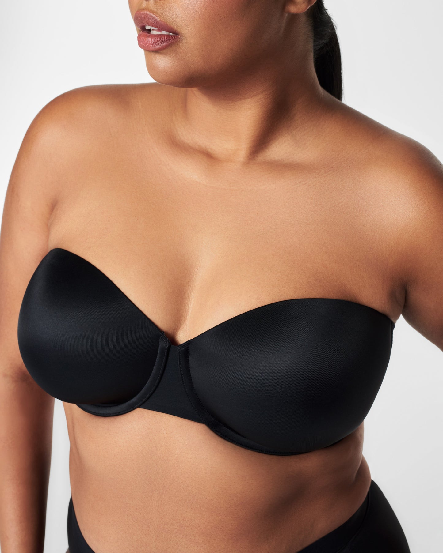 LUKUSAFIsmooth™ Suit Your Fancy Strapless Bra