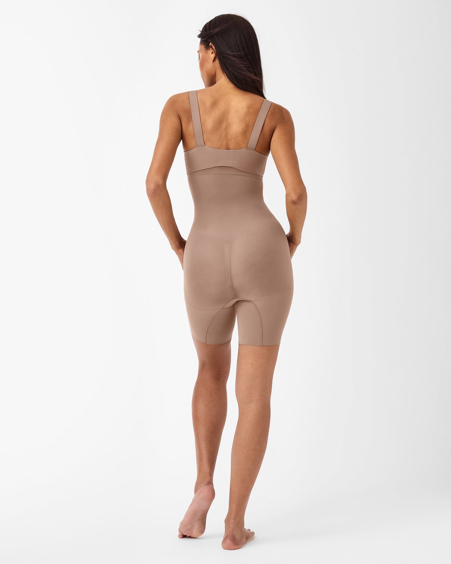 LUKUSAFIsculpt™ Seamless Power High-Waisted Mid-Thigh Short