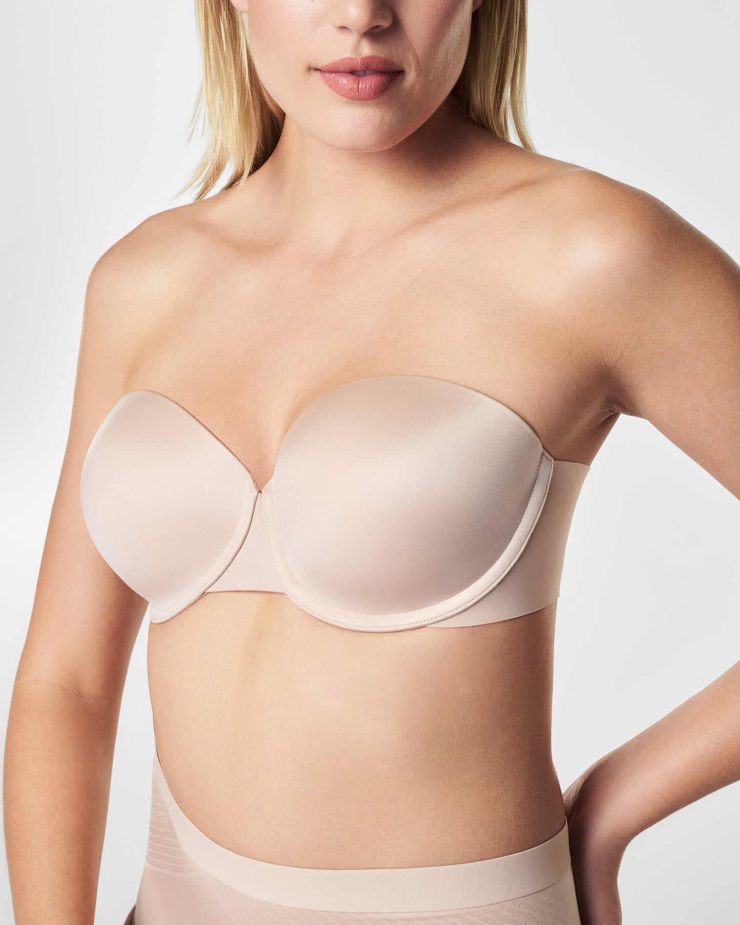 LUKUSAFIsmooth™ Suit Your Fancy Strapless Bra