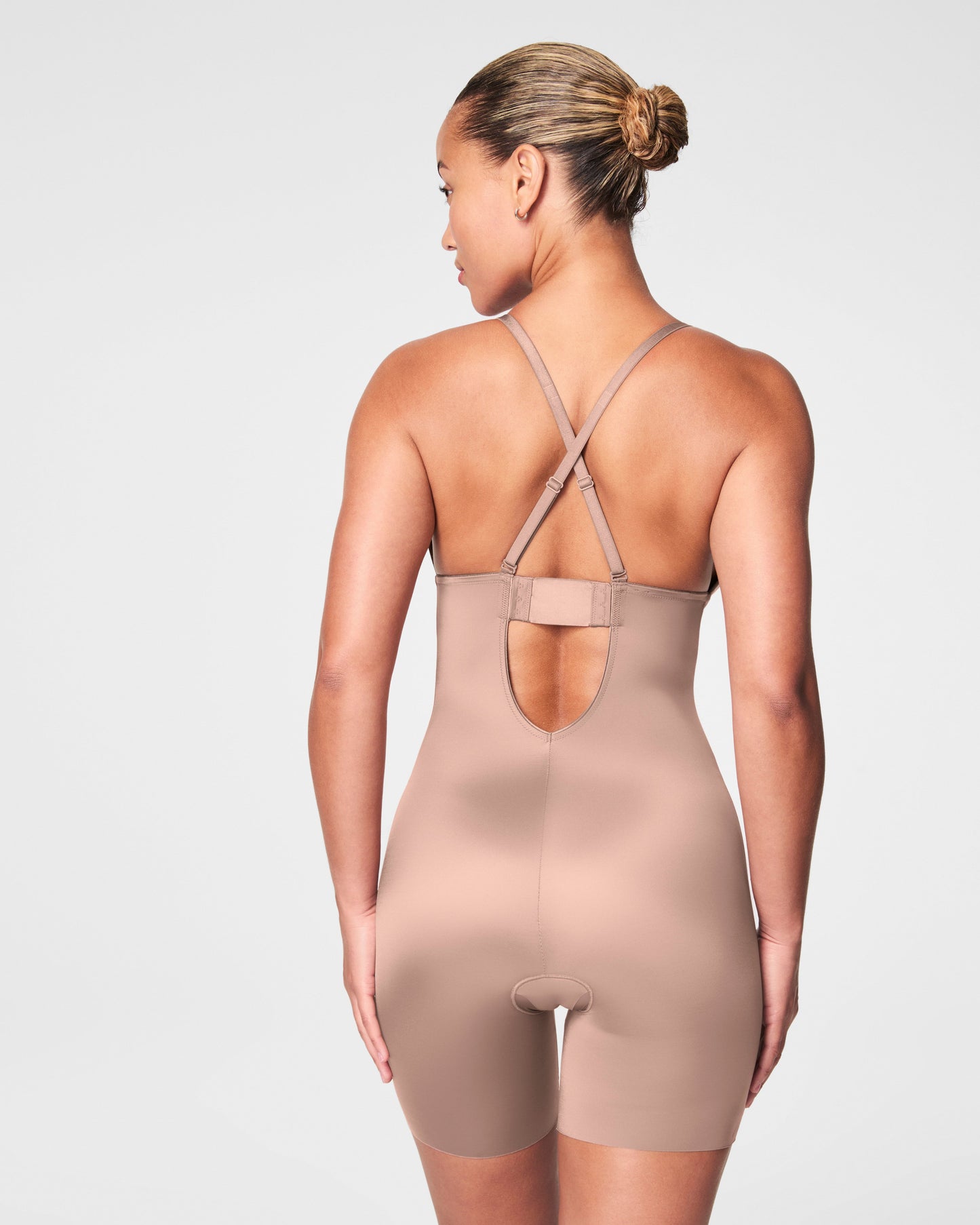 LUKUSAFIshape™ Suit Your Fancy Plunge Low-Back Mid-Thigh Bodysuit