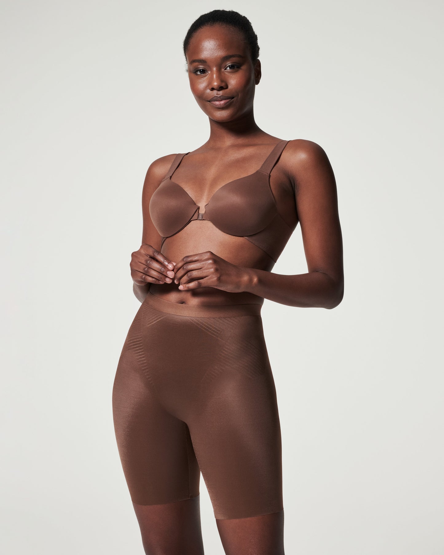 LUKUSAFIshape™ Invisible Mid-Thigh Short