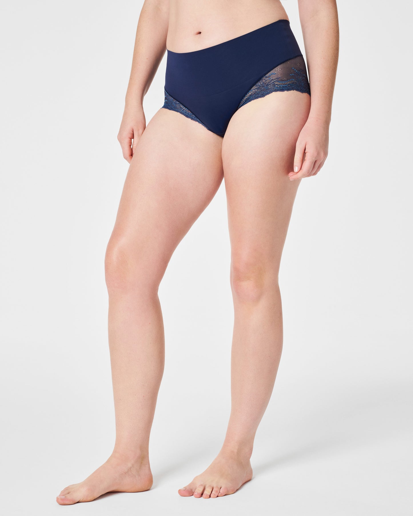 LUKUSAFIsupersmooth™ Undie-tectable® Lace Hi-Hipster