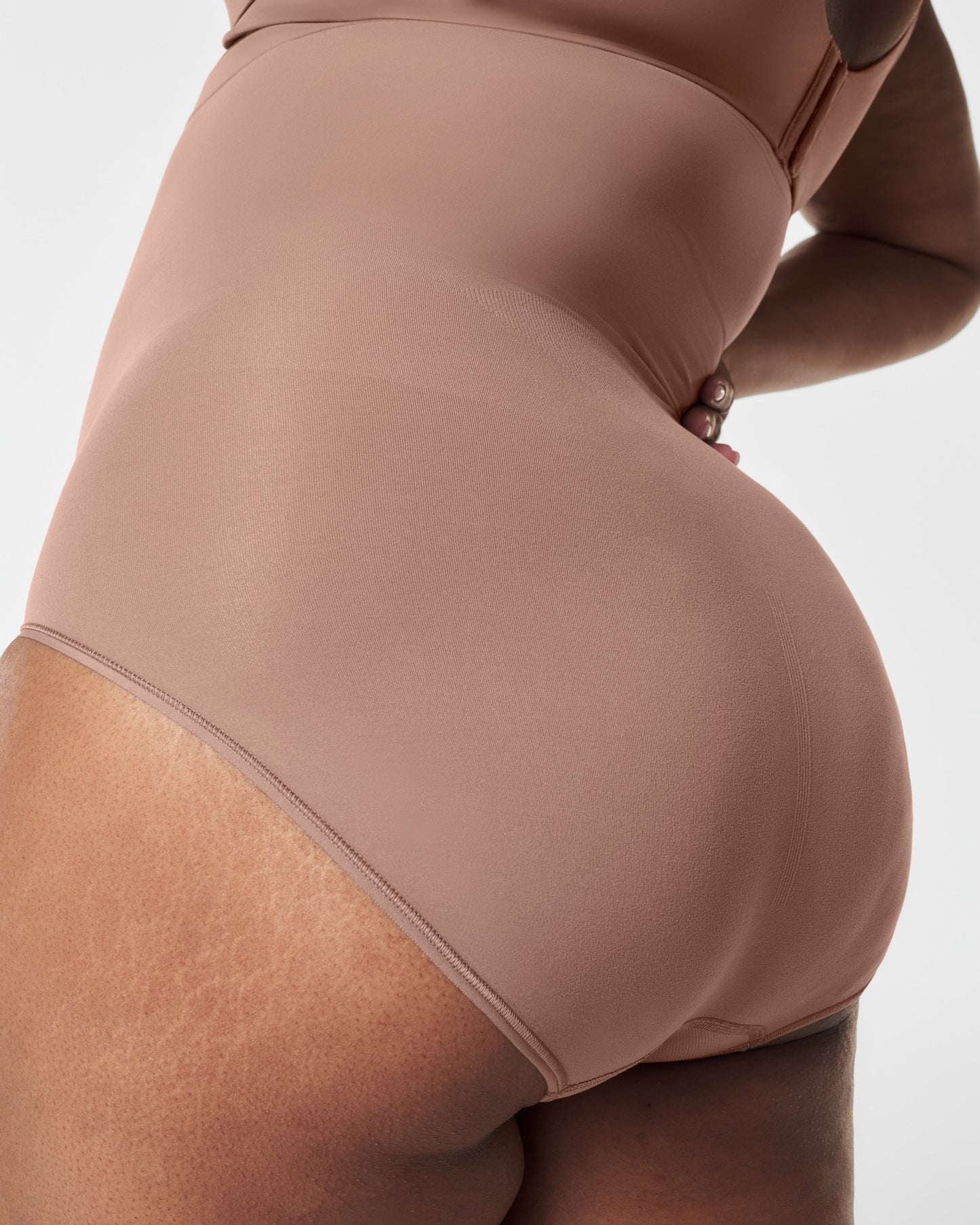 LUKUSAFIsculpt™ Seamless Power High-Waisted Brief