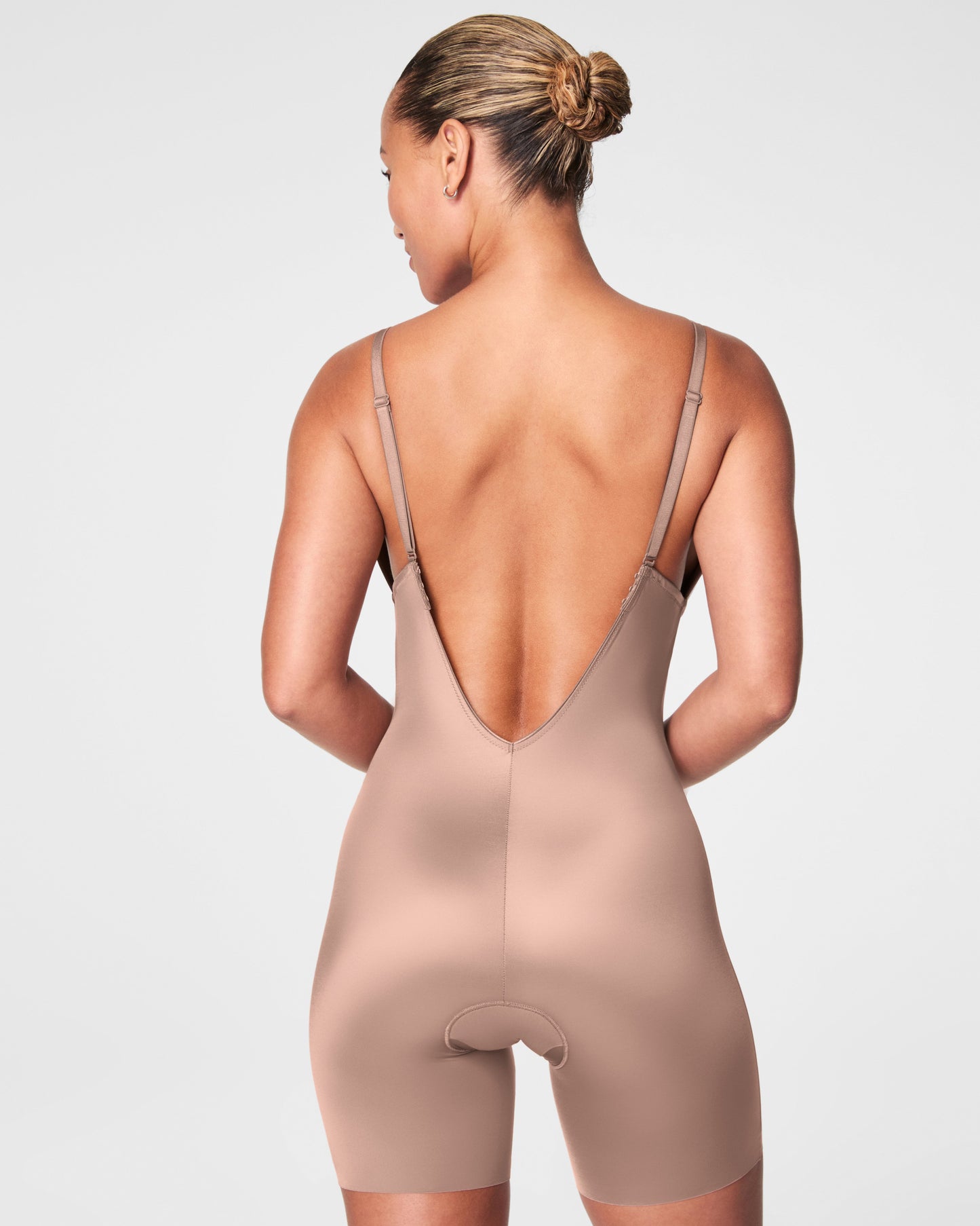 LUKUSAFIshape™ Suit Your Fancy Plunge Low-Back Mid-Thigh Bodysuit