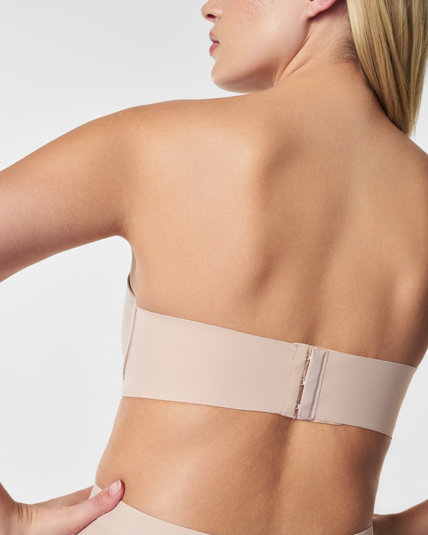 LUKUSAFIsmooth™ Suit Your Fancy Strapless Bra