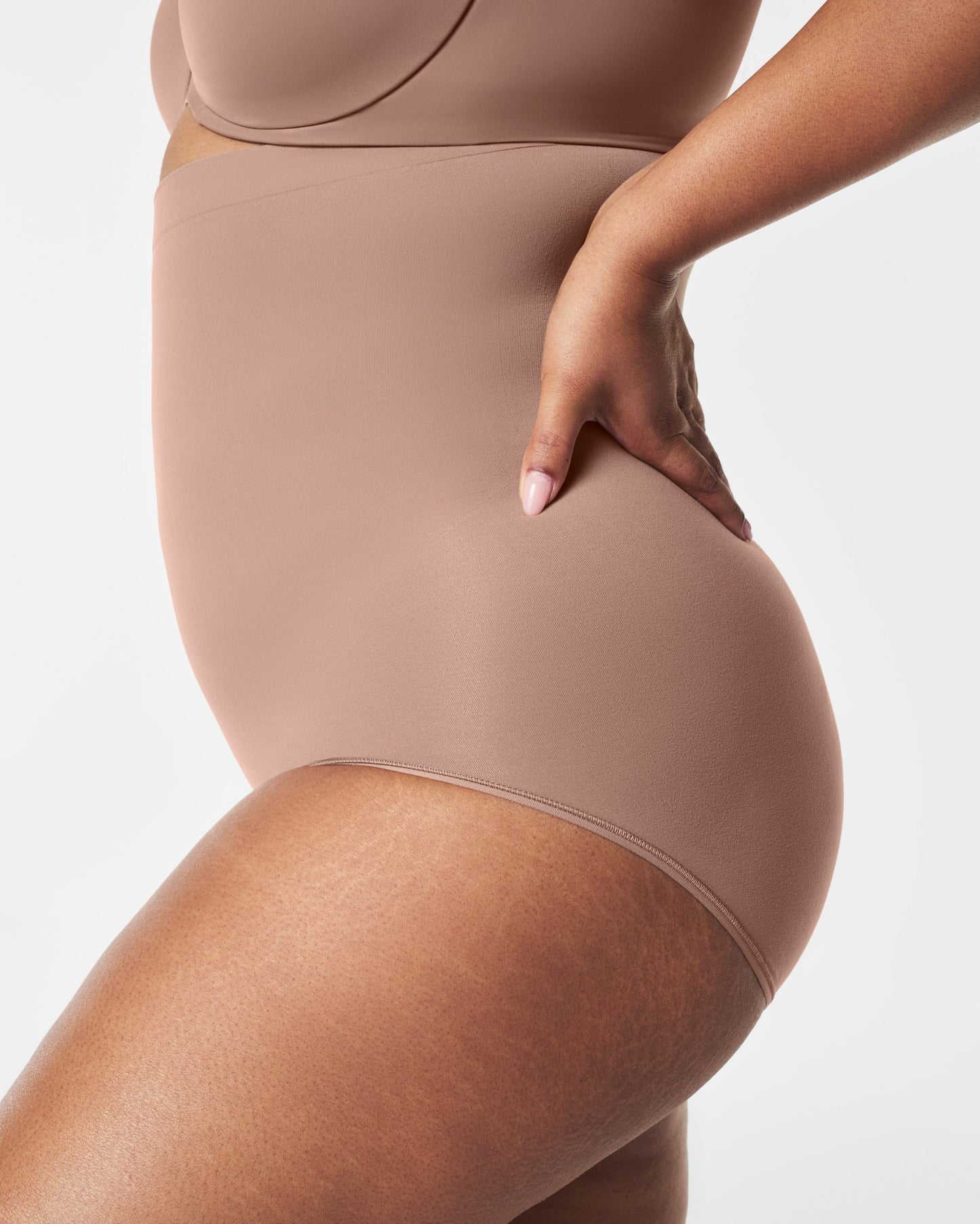 LUKUSAFIsculpt™ Seamless Power High-Waisted Brief
