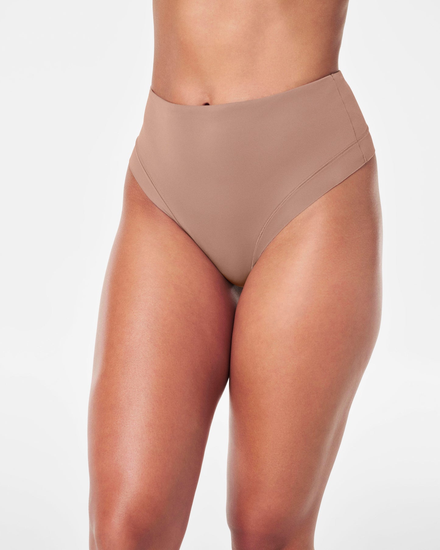 LUKUSAFIsupersmooth™ Contouring Thong