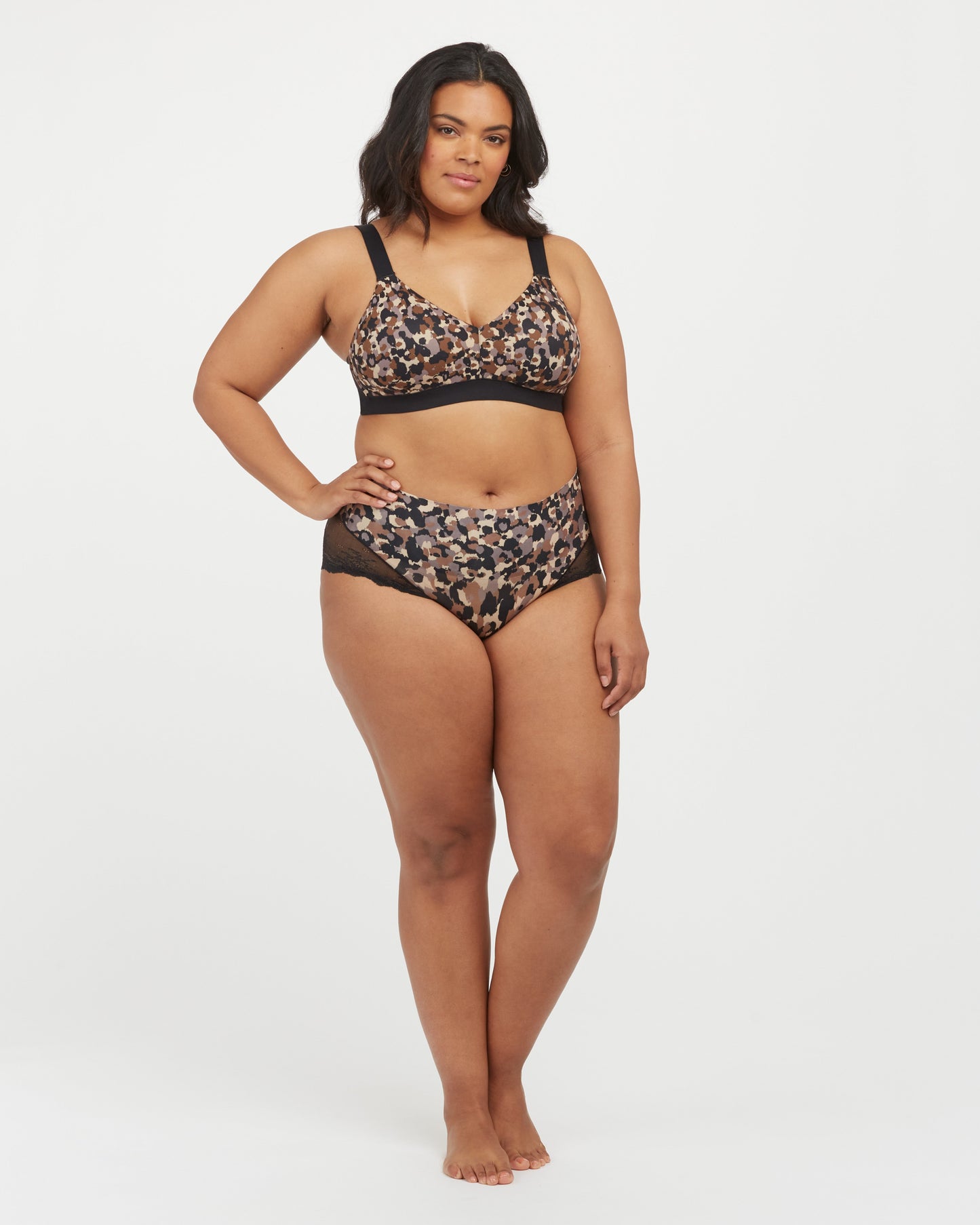 LUKUSAFIsupersmooth™ Undie-tectable® Lace Hi-Hipster