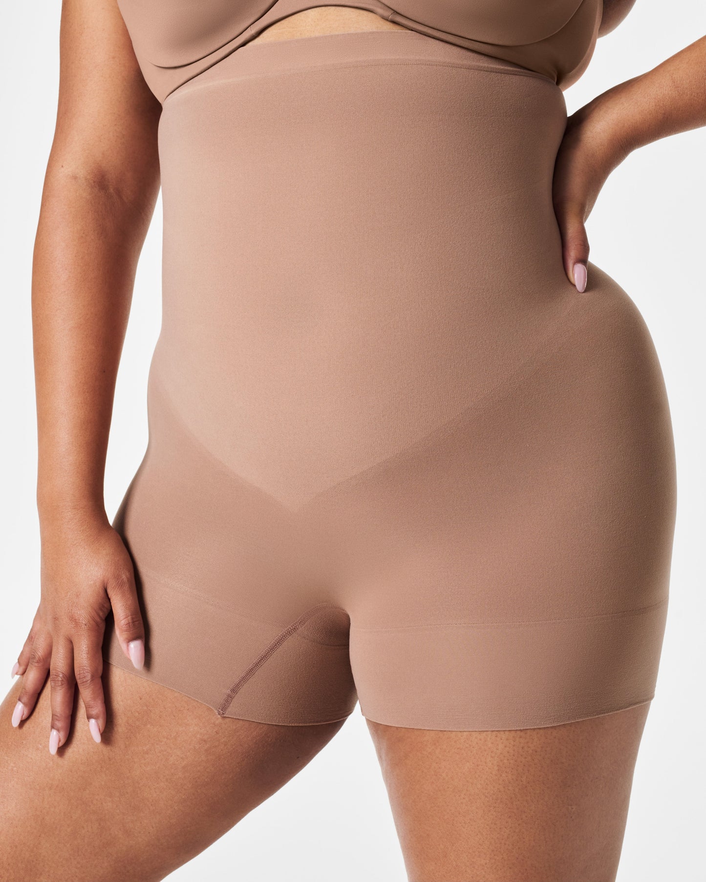 LUKUSAFIsculpt™ Seamless Power High-Waisted Shorty