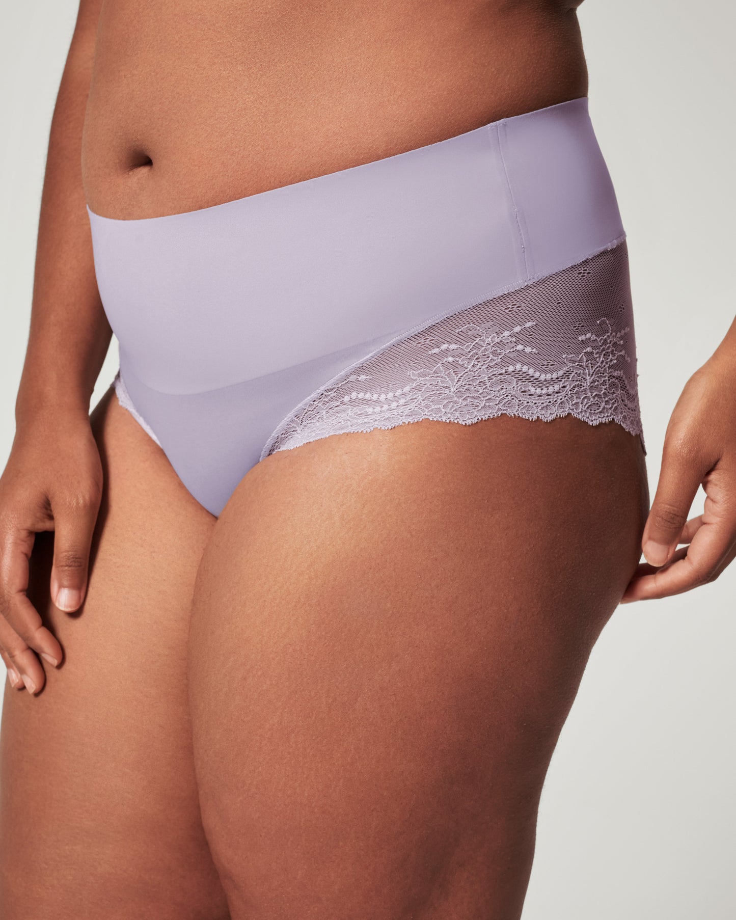 LUKUSAFIsupersmooth™ Undie-tectable® Lace Hi-Hipster