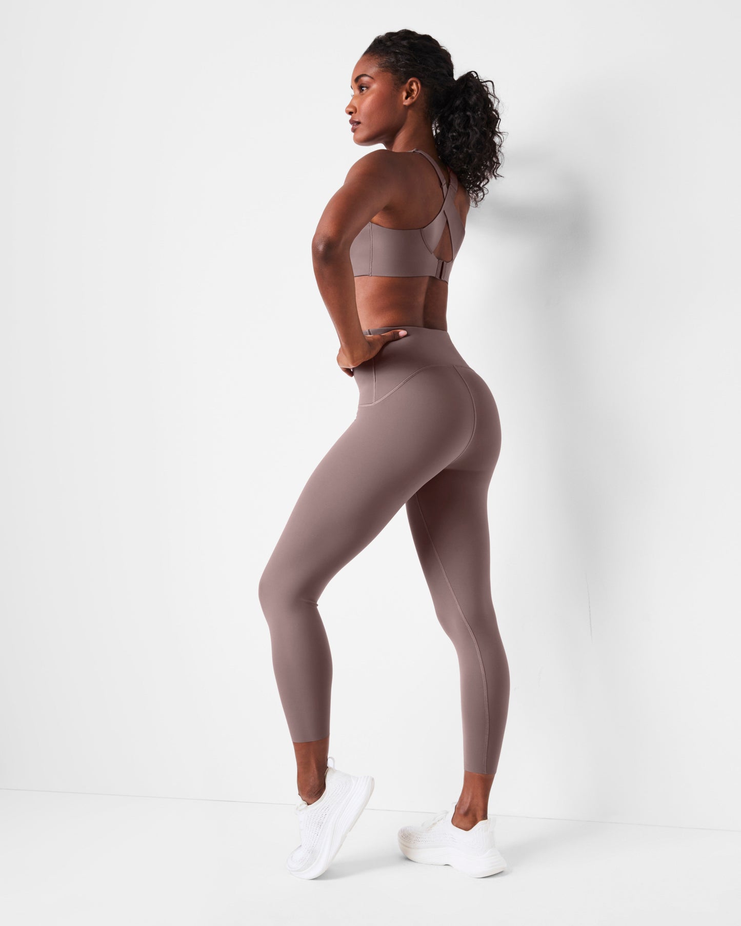 LUKUSAFI® FlexFeel Medium Impact Sports Bra