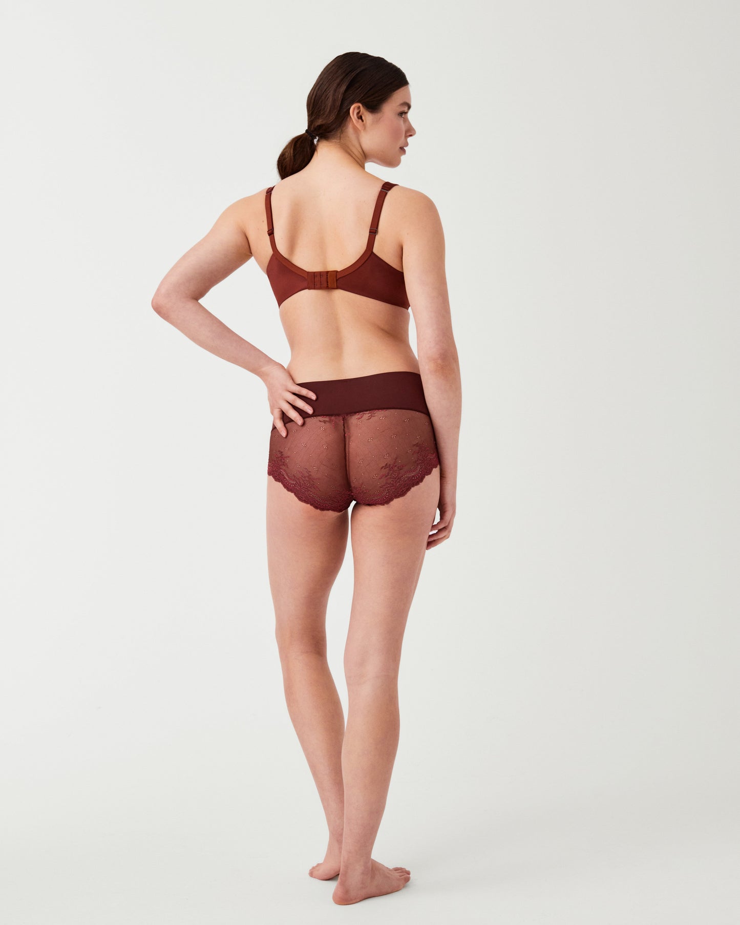 LUKUSAFIsupersmooth™ Undie-tectable® Lace Hi-Hipster
