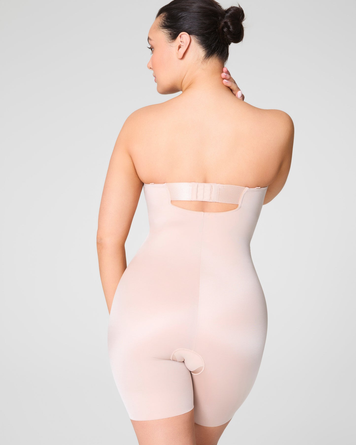 LUKUSAFIshape™ Suit Your Fancy Strapless Cupped Mid-Thigh Bodysuit