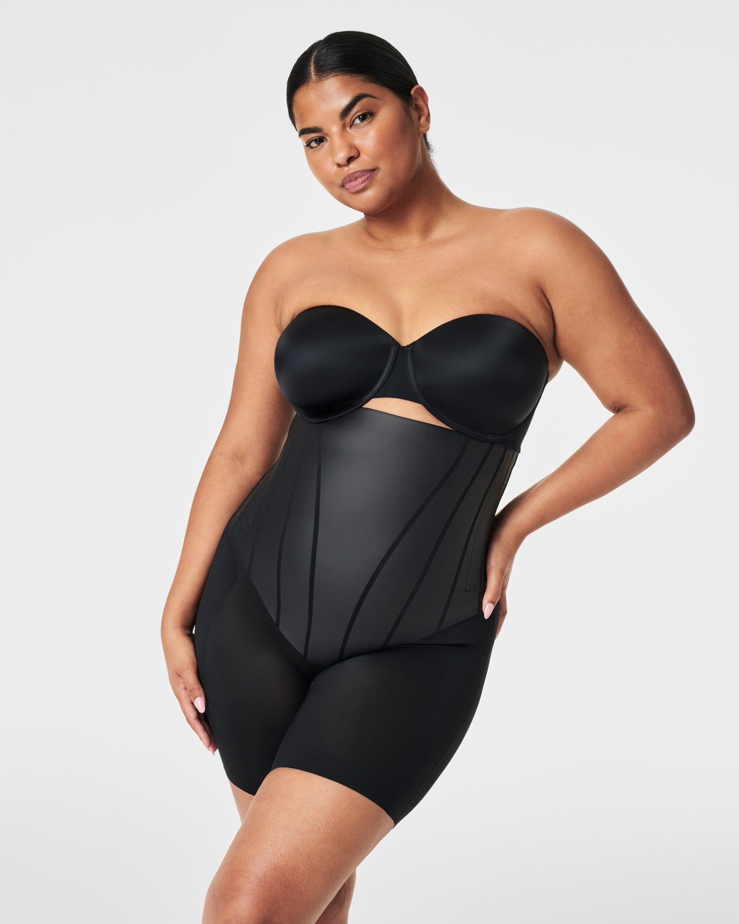LUKUSAFIsupersculpt™ TotalContour High-Waisted Mid-Thigh Short