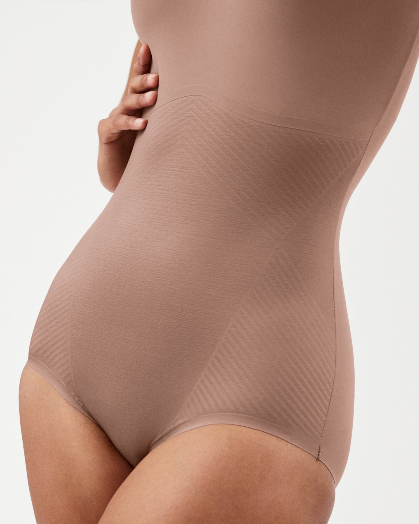 LUKUSAFIshape™ Invisible Tank Brief Bodysuit