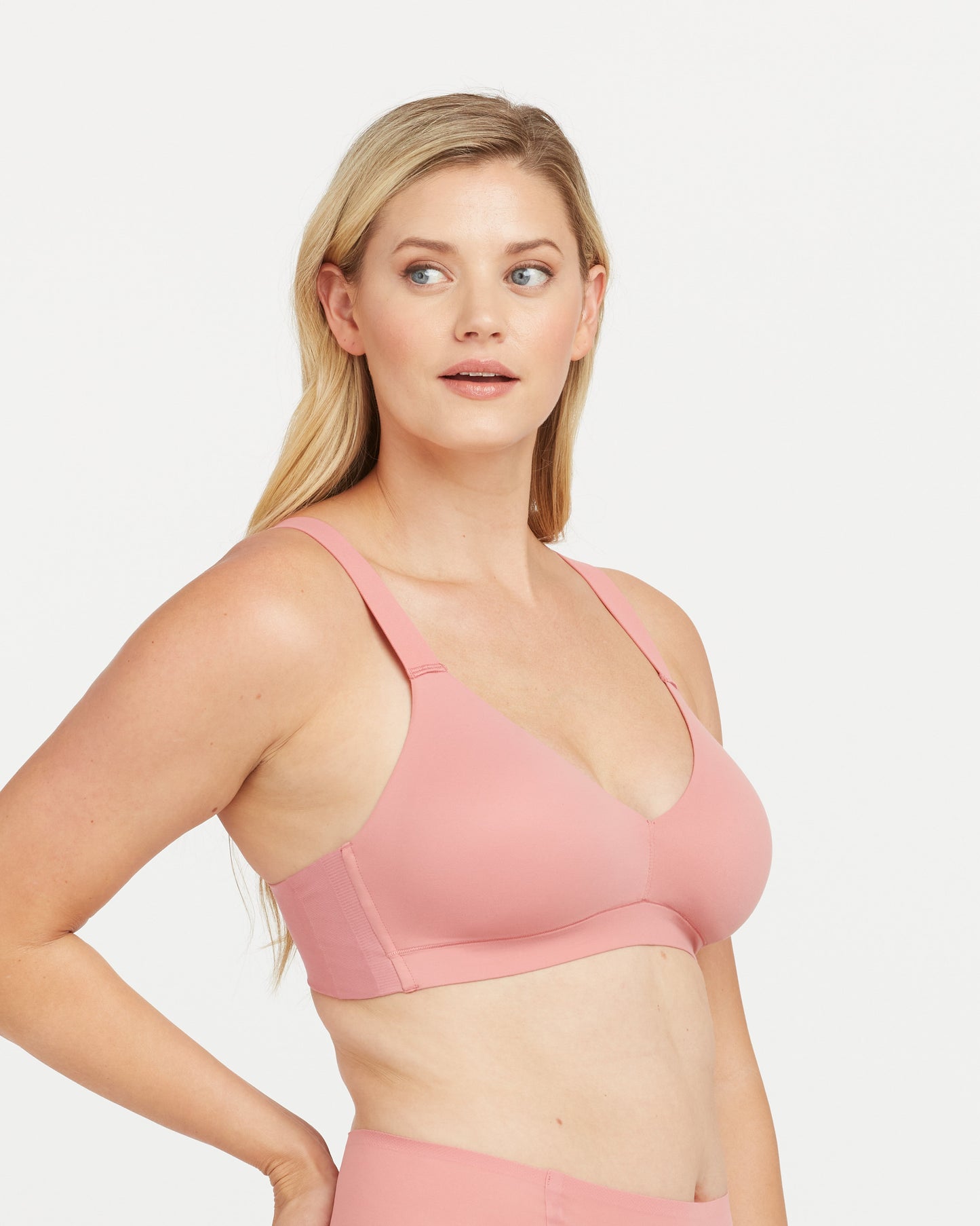 LUKUSAFIsmooth™ Bra-llelujah!® Lightly Lined Bralette