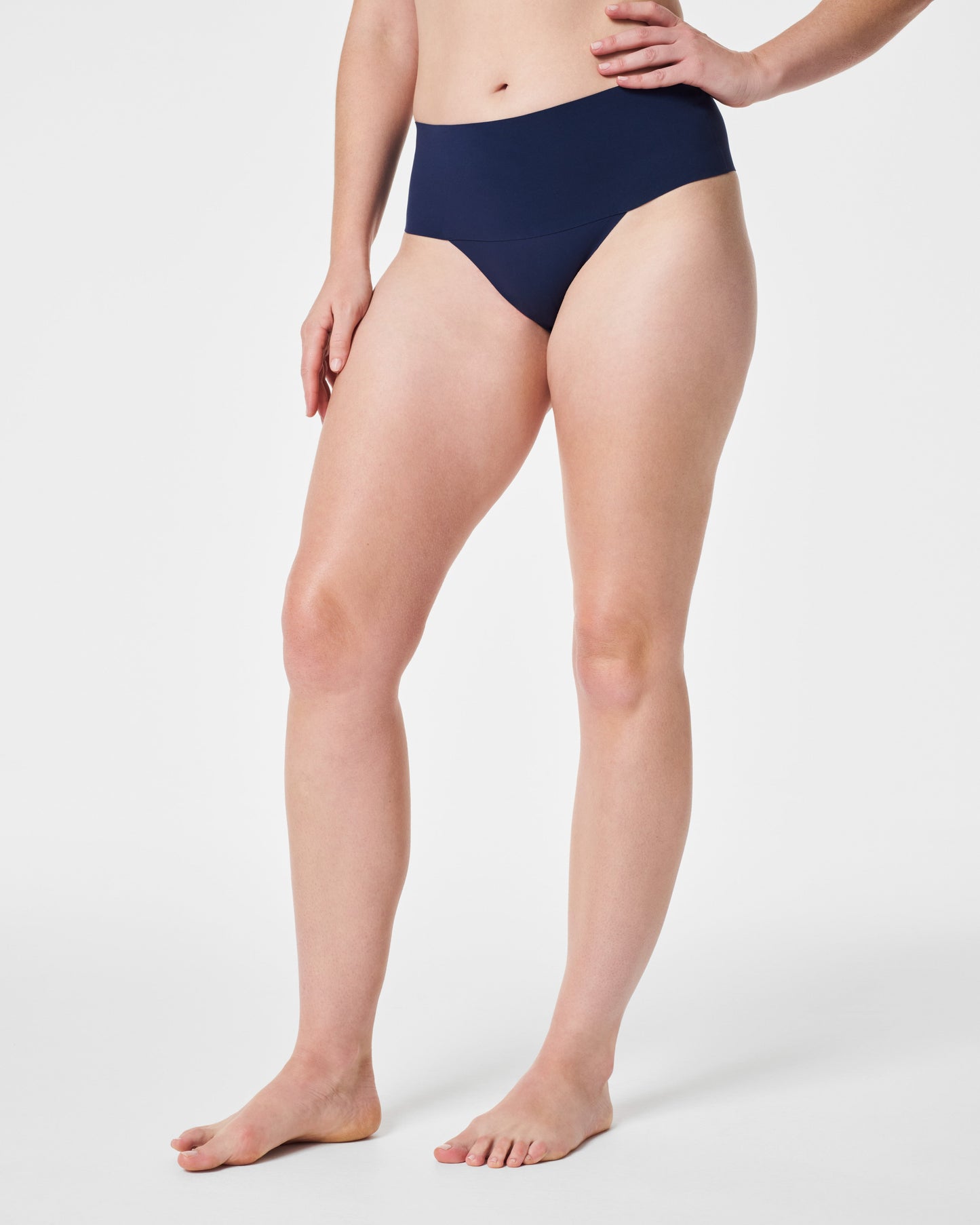 LUKUSAFIsupersmooth™ Undie-tectable® Thong