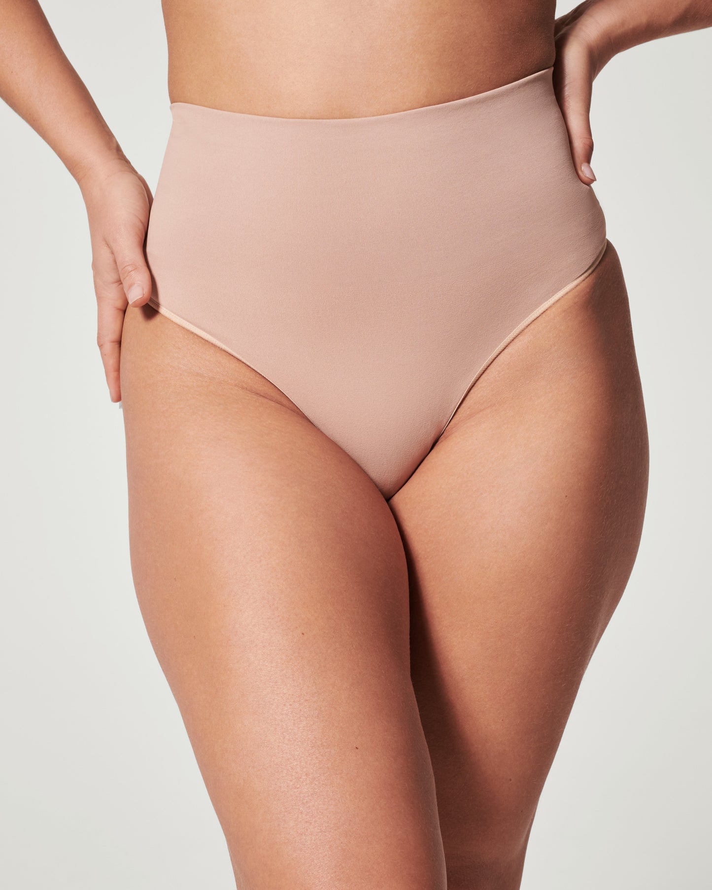 LUKUSAFIshape™ ExtraOrdinary Thong