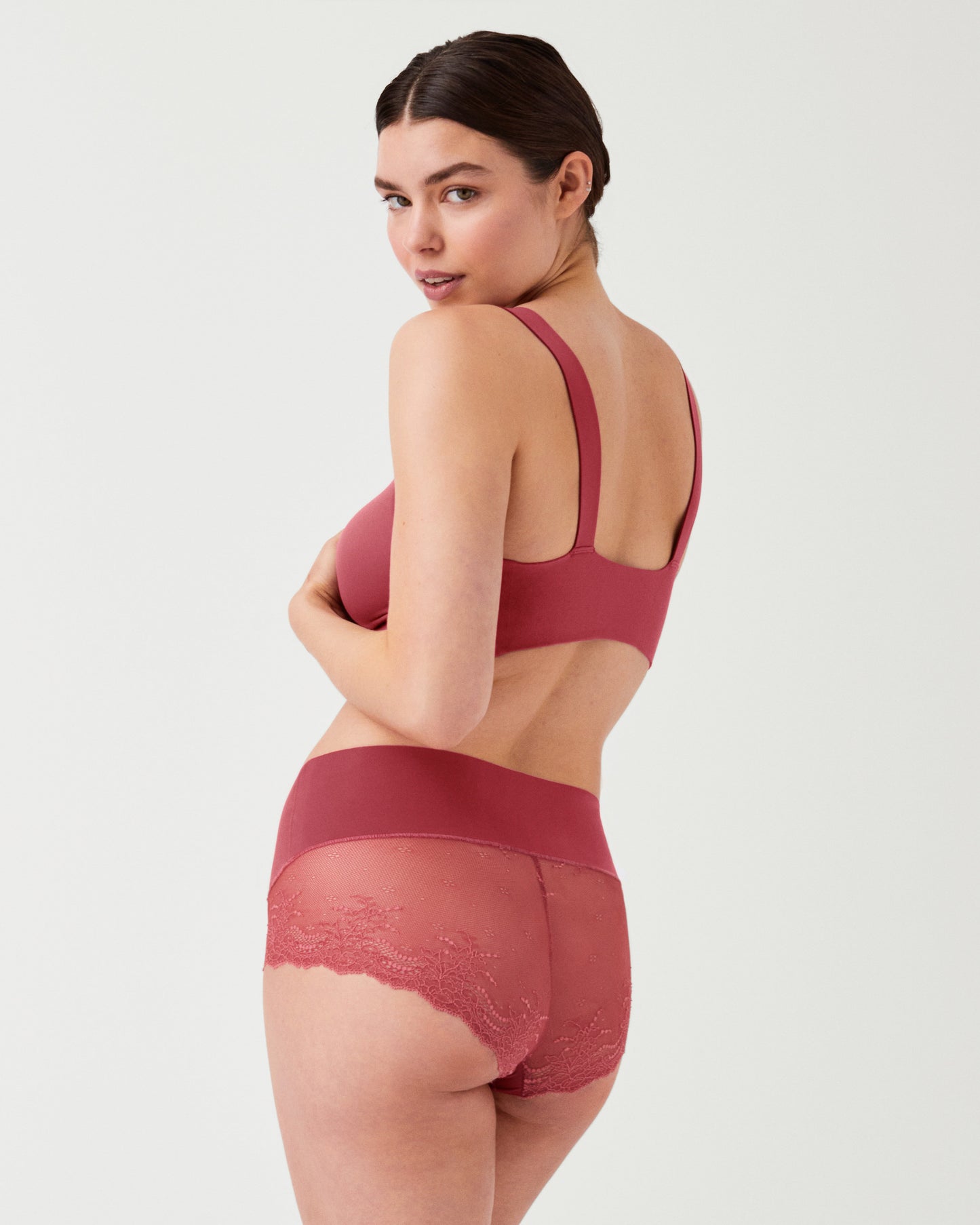 LUKUSAFIsupersmooth™ Undie-tectable® Lace Hi-Hipster