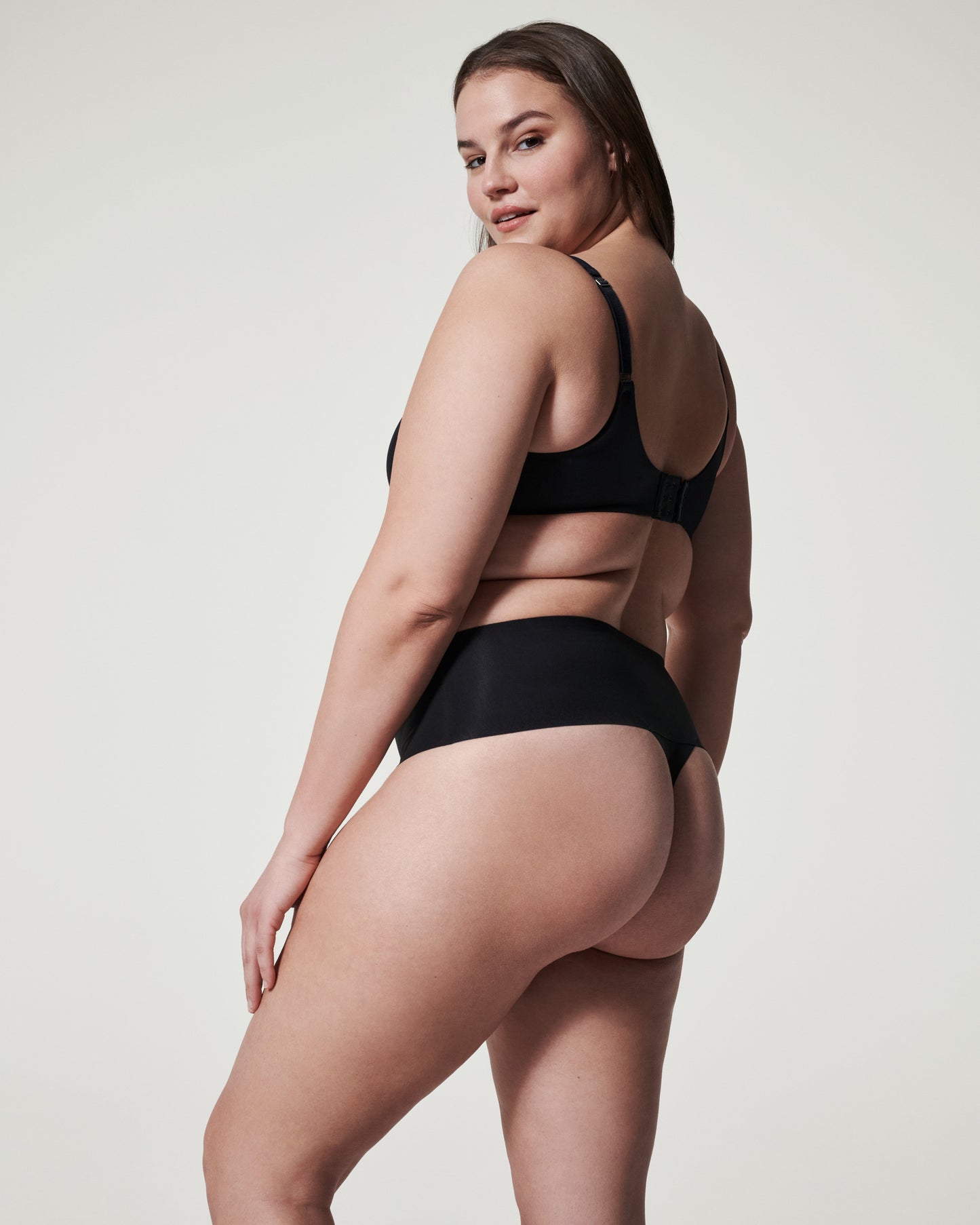 LUKUSAFIsupersmooth™ Undie-tectable® Thong