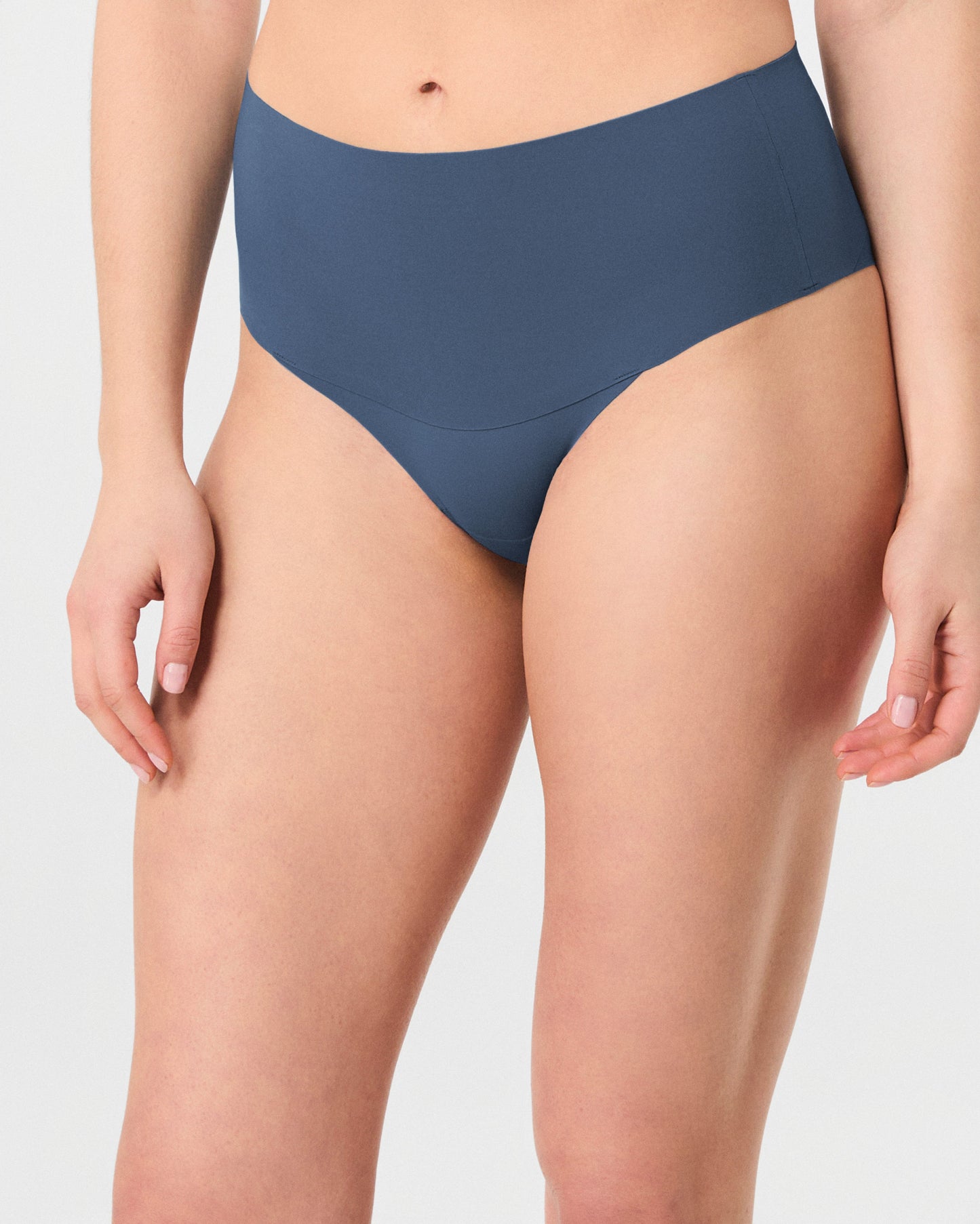 LUKUSAFIsupersmooth™ Undie-tectable® Tanga