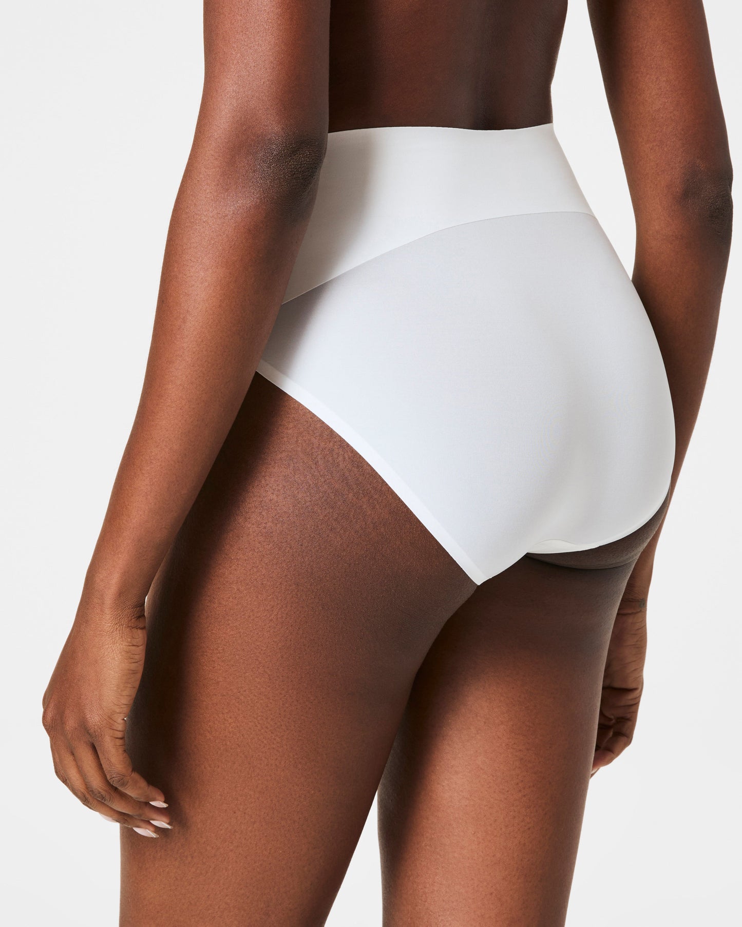 LUKUSAFIsupersmooth™ Undie-tectable® Hi-Leg Brief