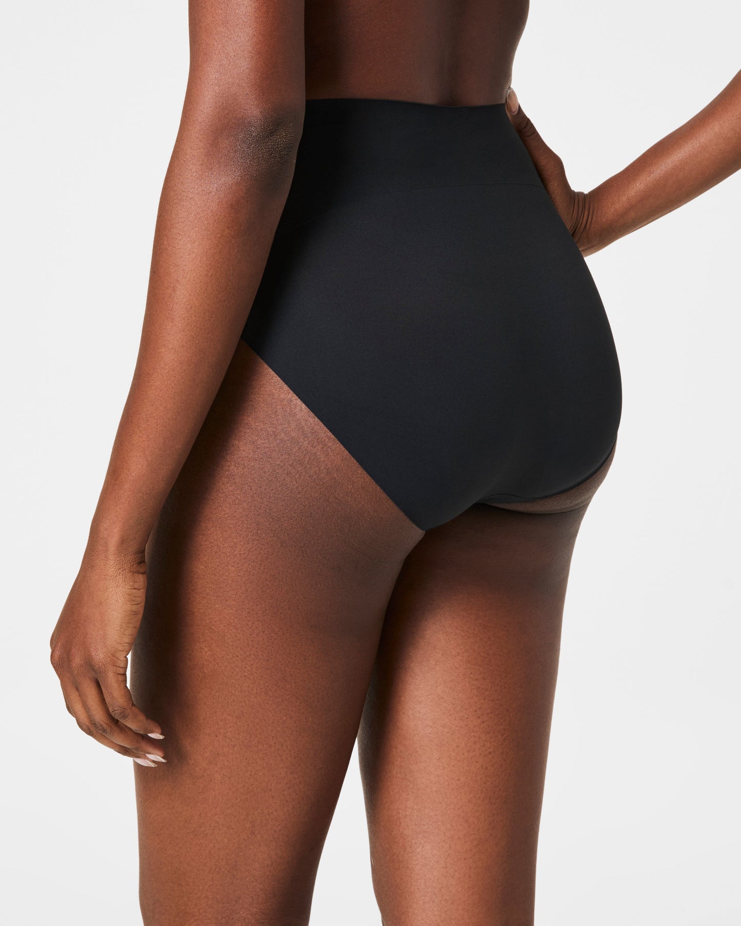 LUKUSAFIsupersmooth™ Undie-tectable® Hi-Leg Brief