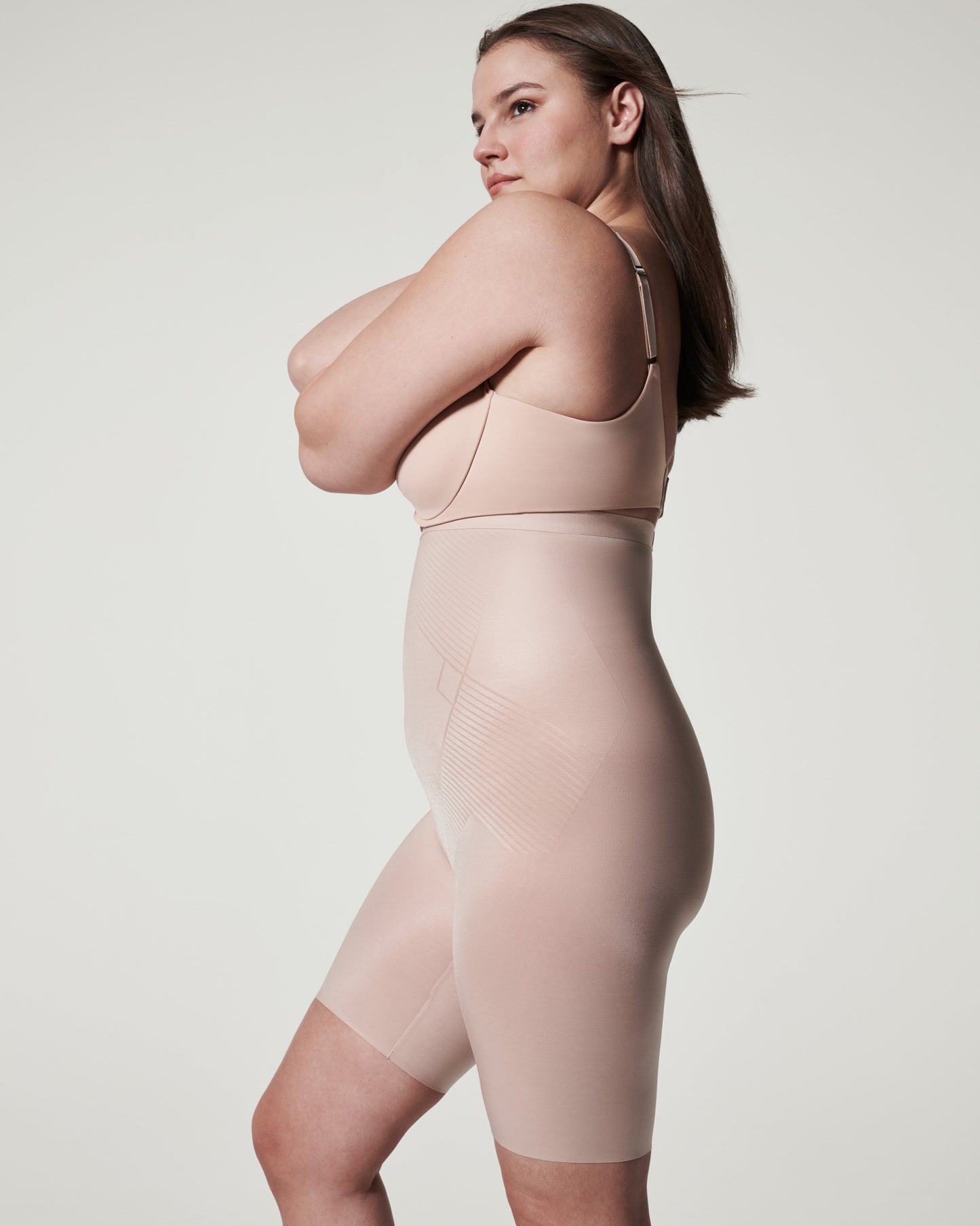 LUKUSAFIshape™ Invisible High-Waisted Mid-Thigh Short