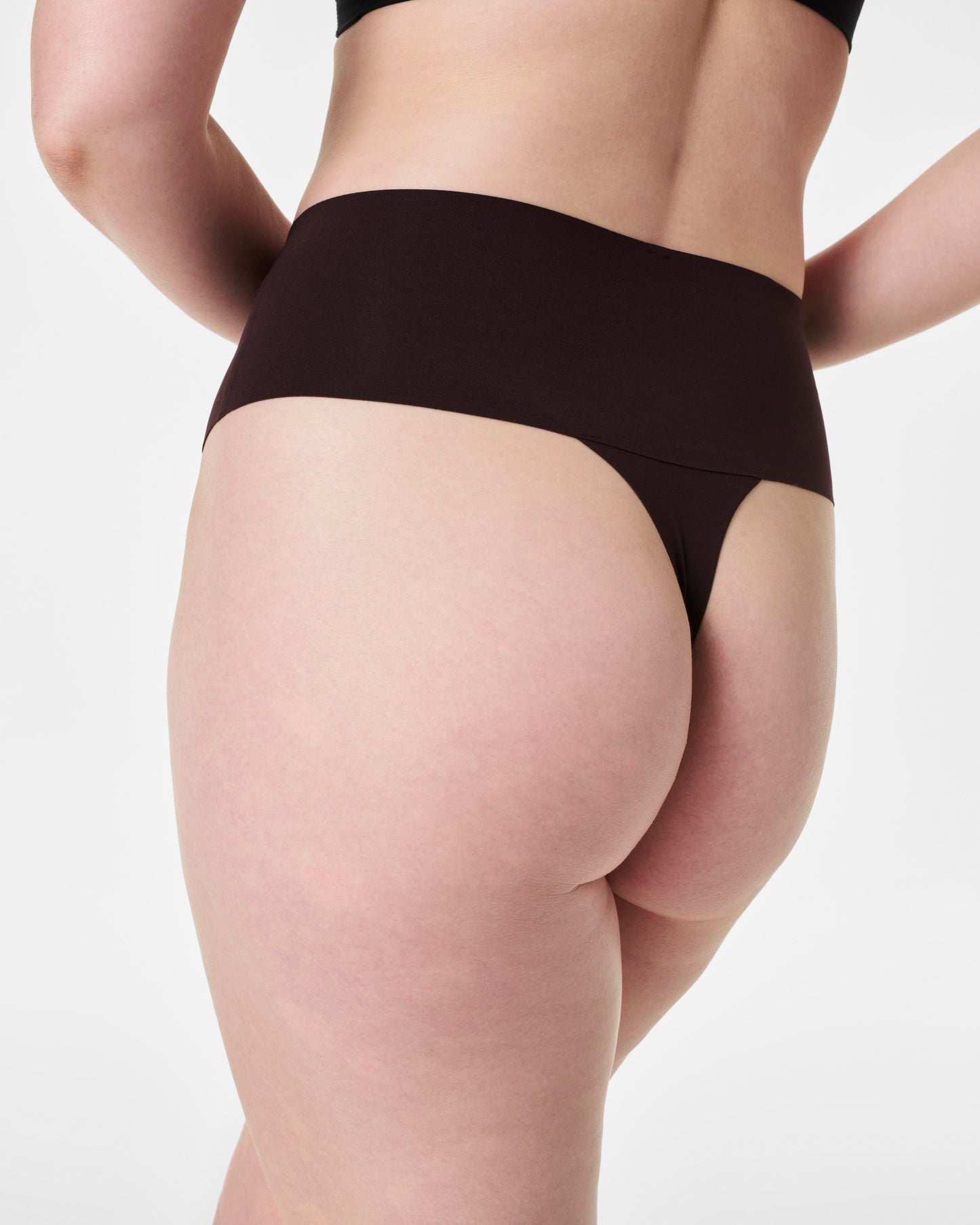 LUKUSAFIsupersmooth™ Undie-tectable® Thong
