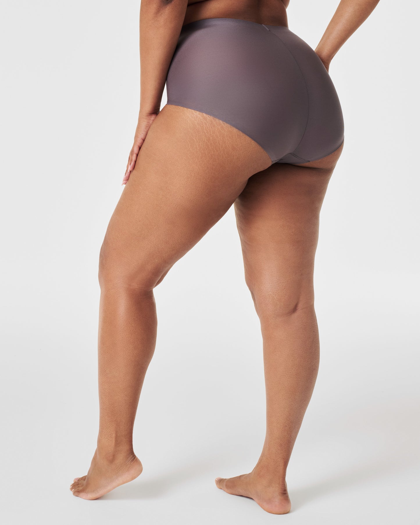 LUKUSAFIshape™ Sheer Control Brief
