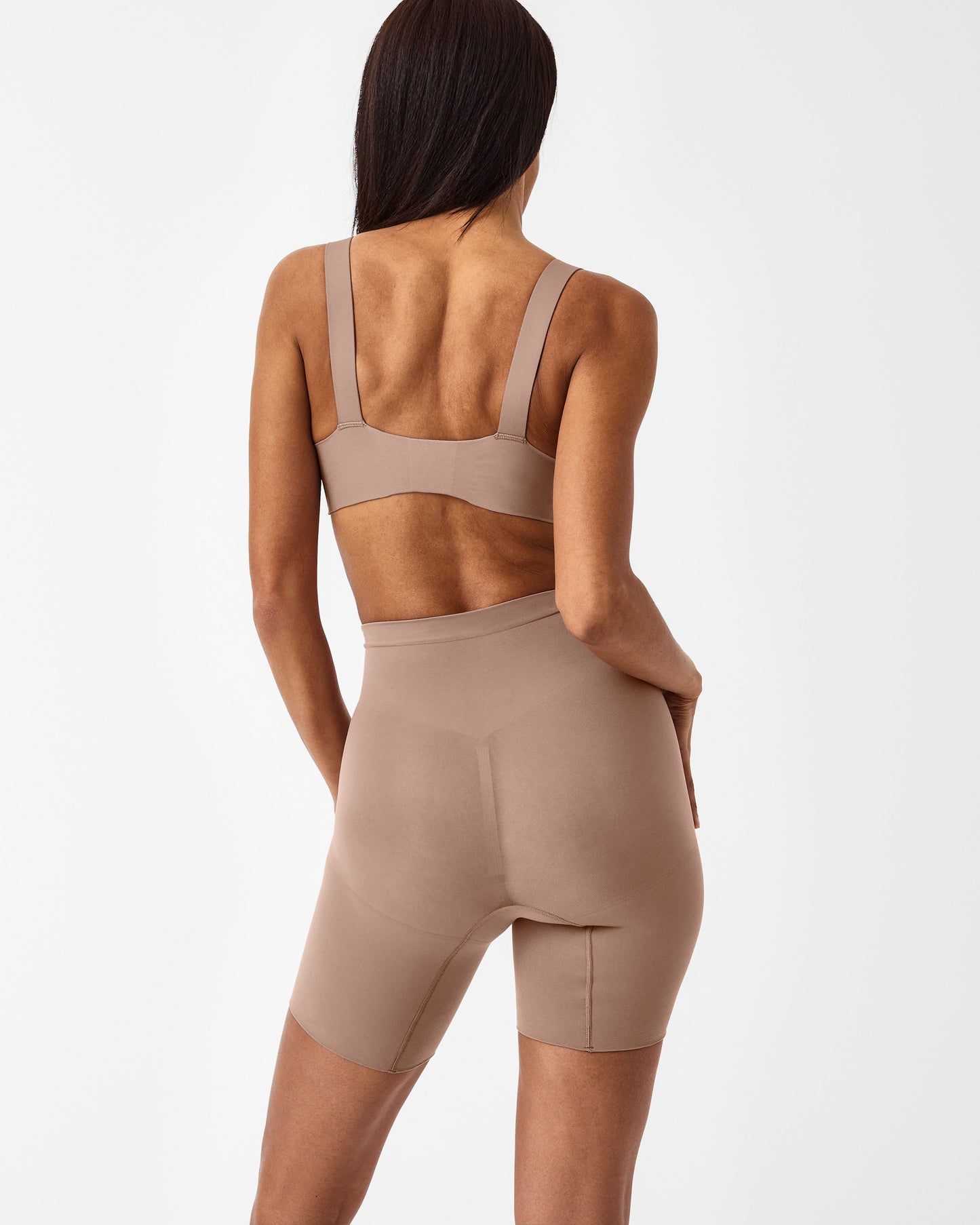 LUKUSAFIsculpt™ Seamless Power Mid-Thigh Short