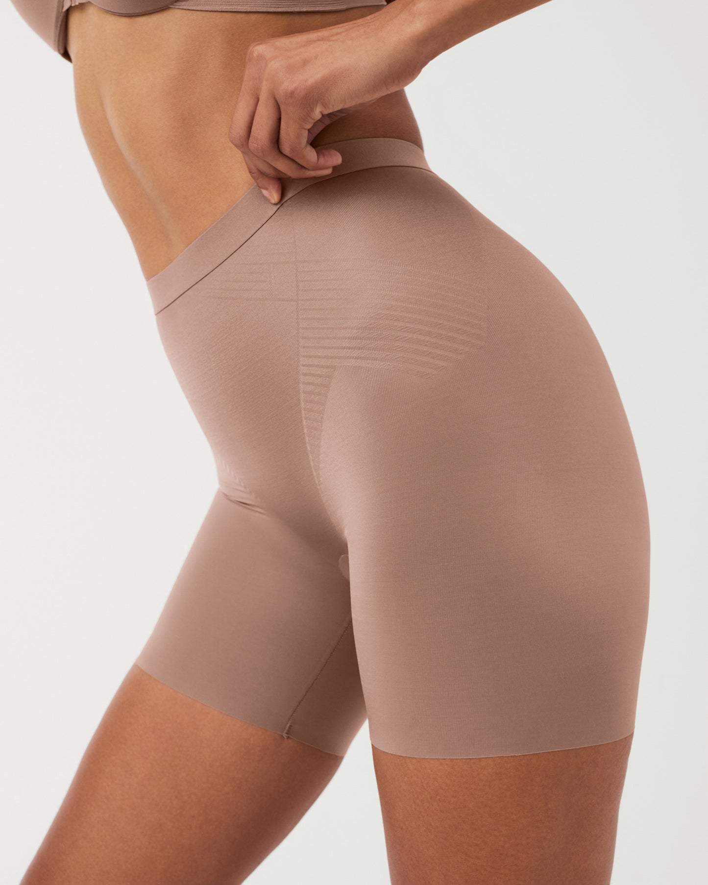 LUKUSAFIshape™ Invisible Girlshort