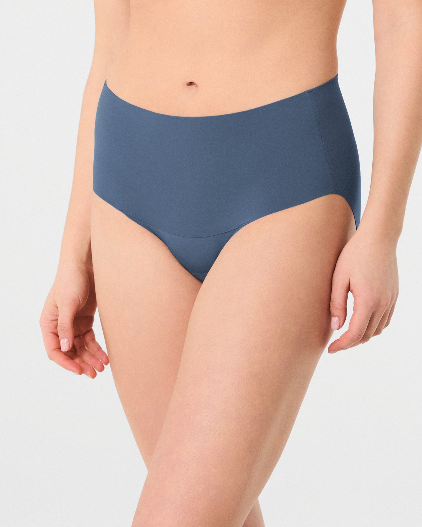 LUKUSAFIsupersmooth™ Undie-tectable® Brief
