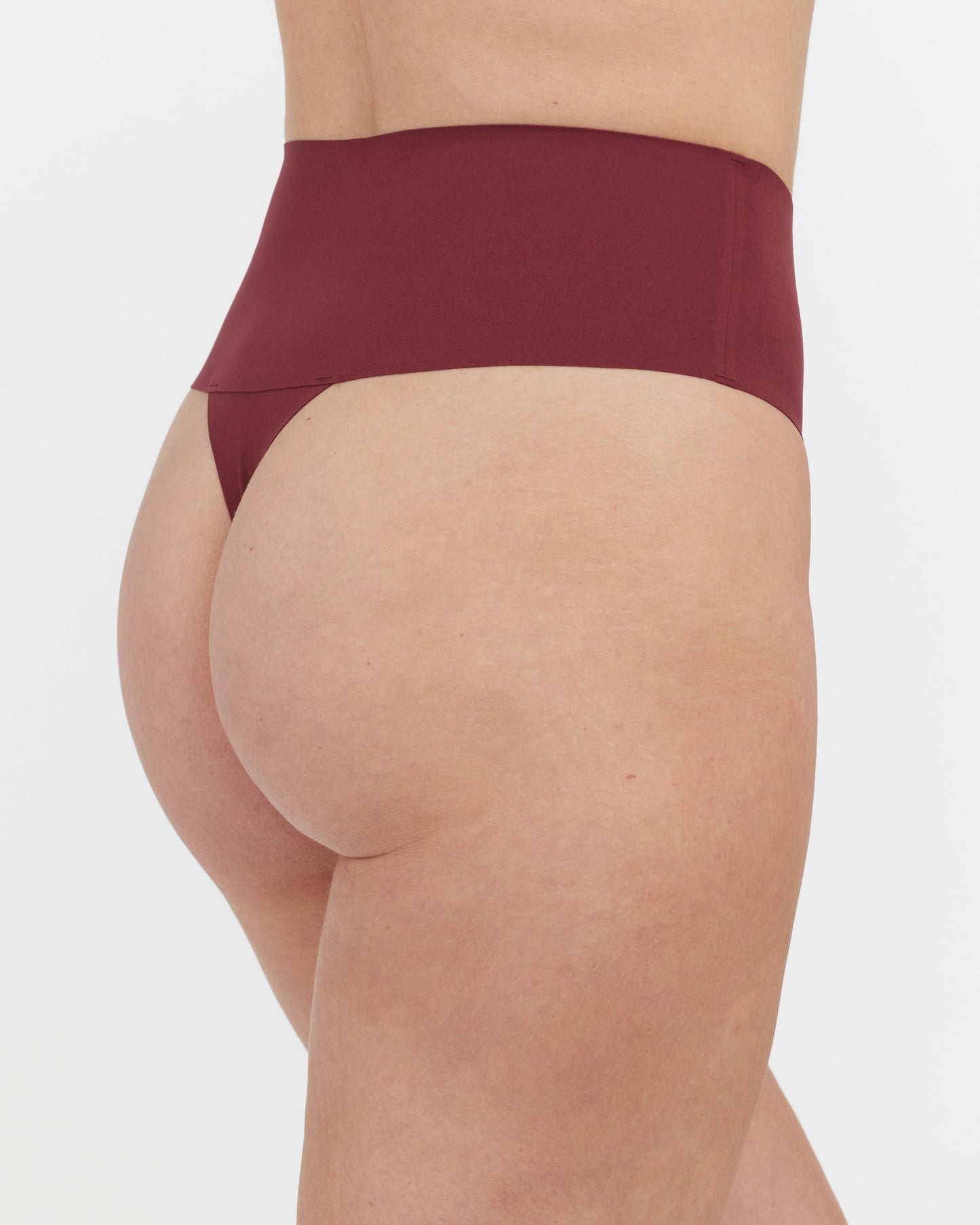 LUKUSAFIsupersmooth™ Undie-tectable® Thong