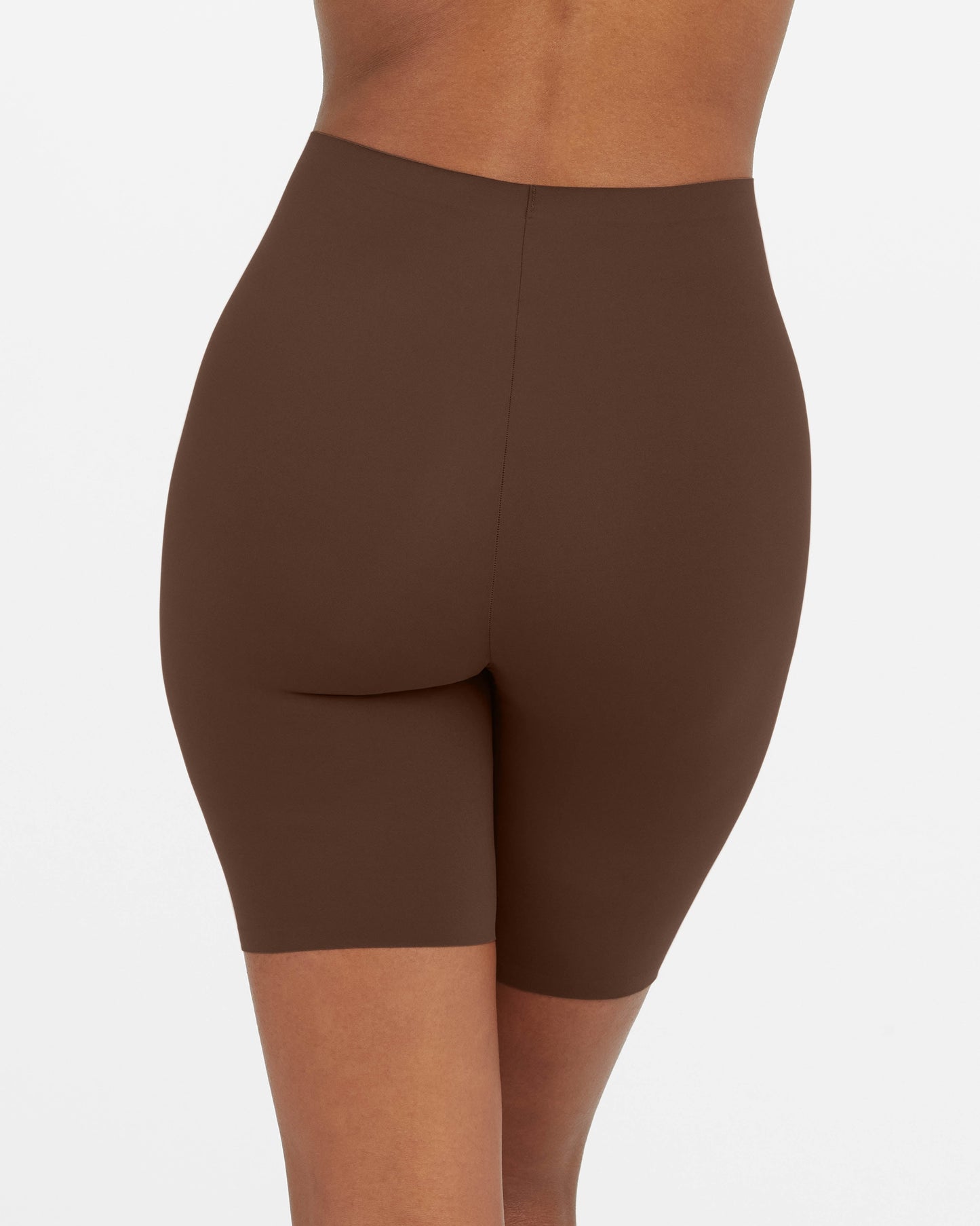 LUKUSAFIsupersmooth™ Fit-To-You Mid-Thigh Short