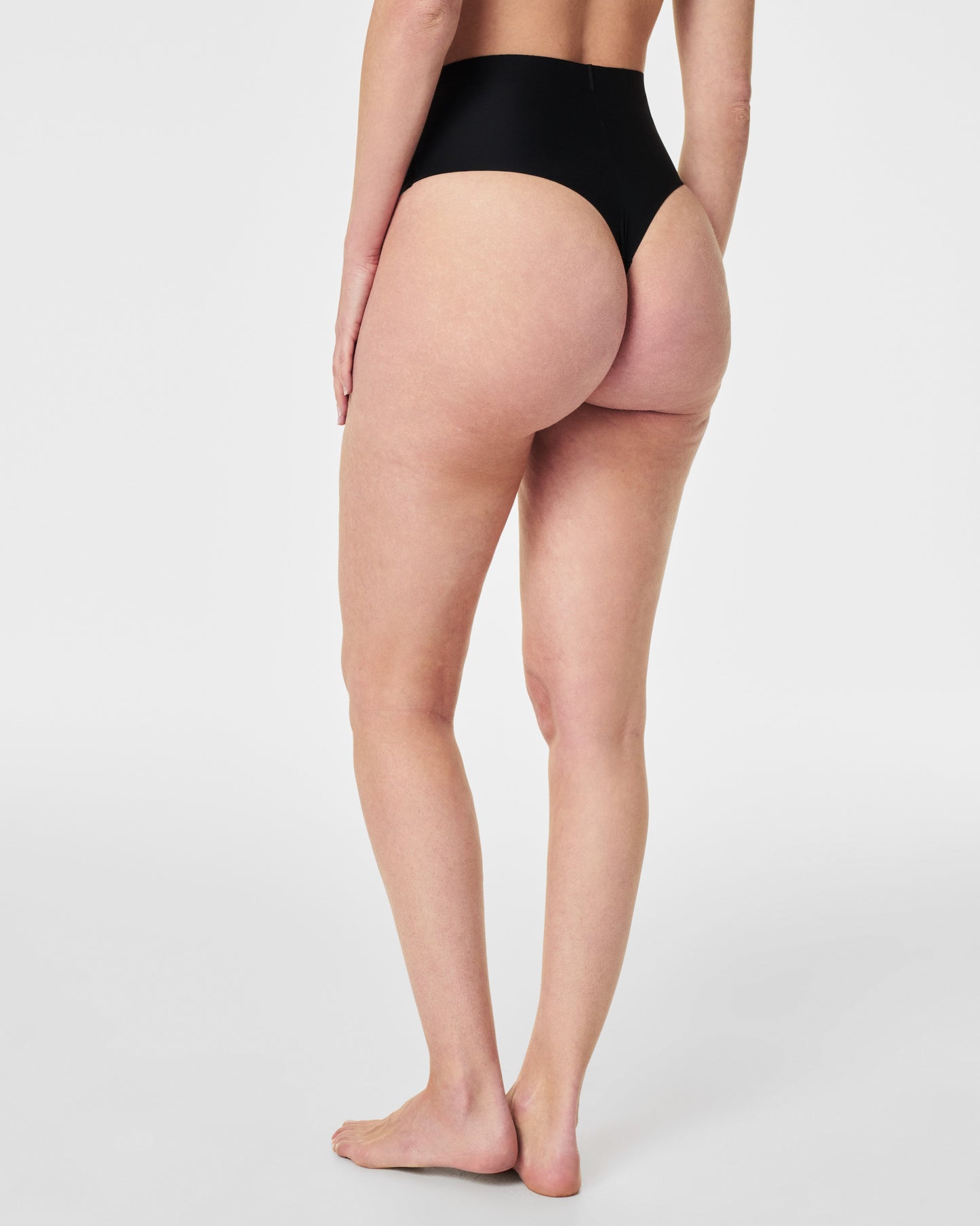 LUKUSAFIshape™ Sheer Control Thong