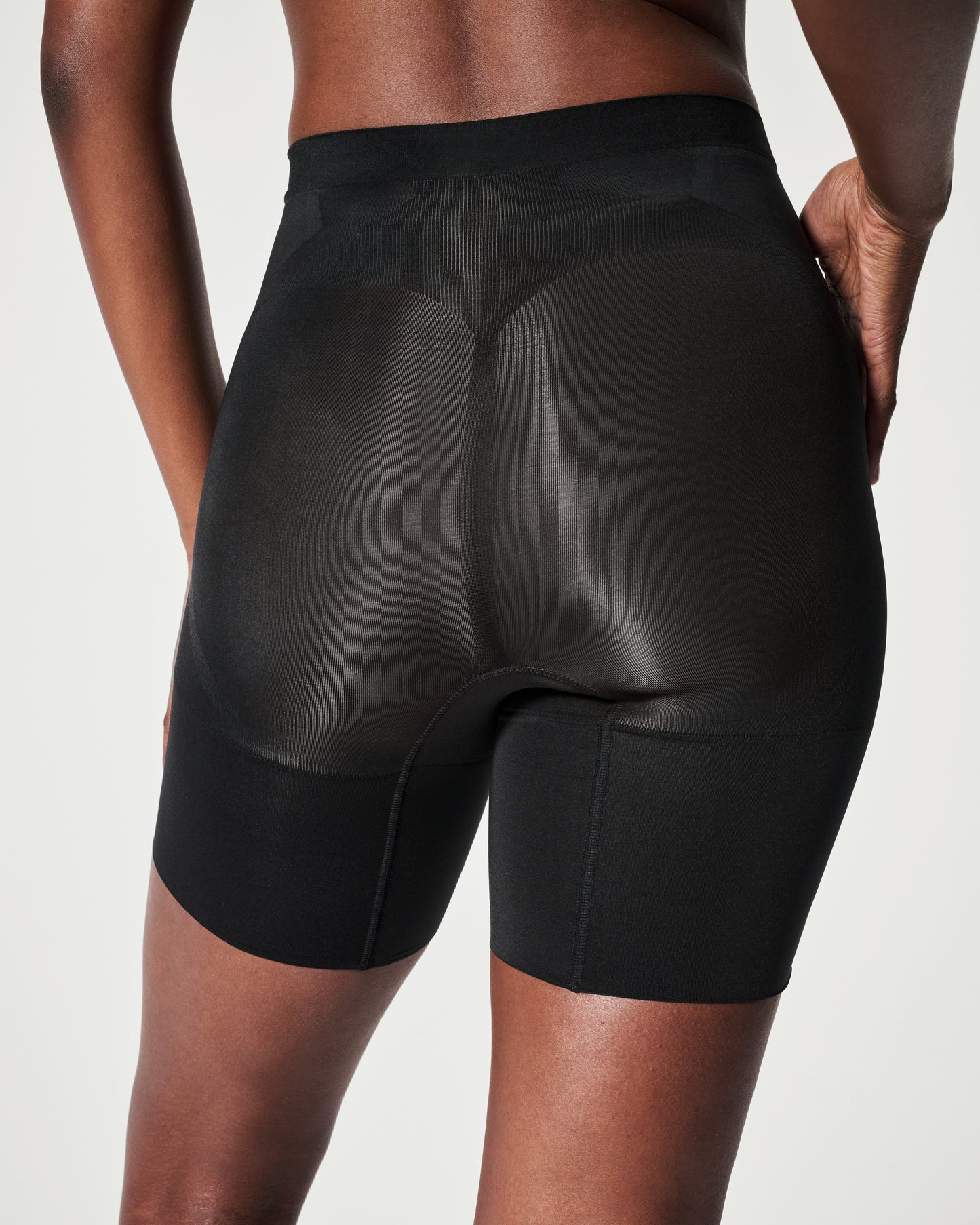 LUKUSAFIsculpt™ OnCore Mid-Thigh Short