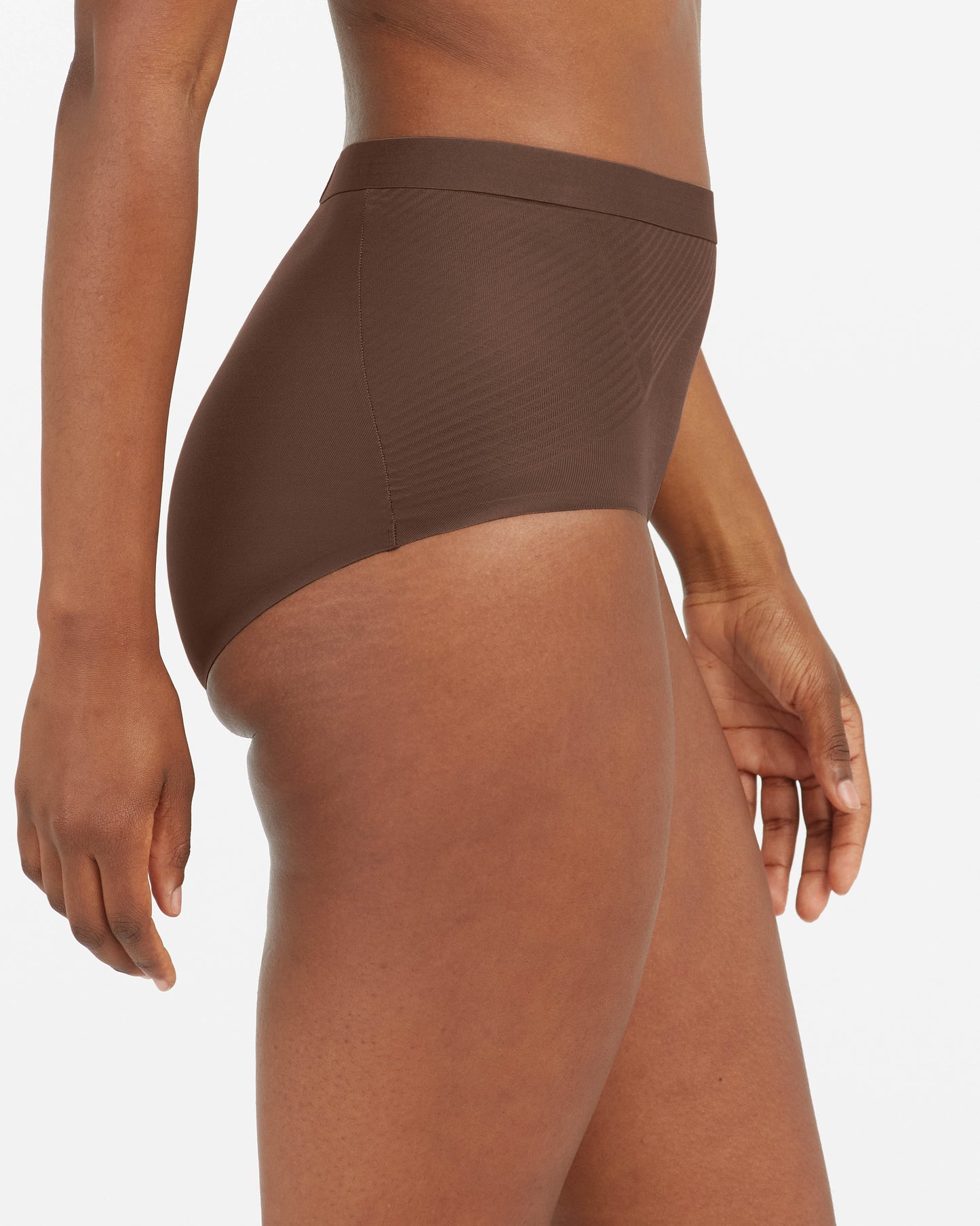 LUKUSAFIshape™ Invisible Brief