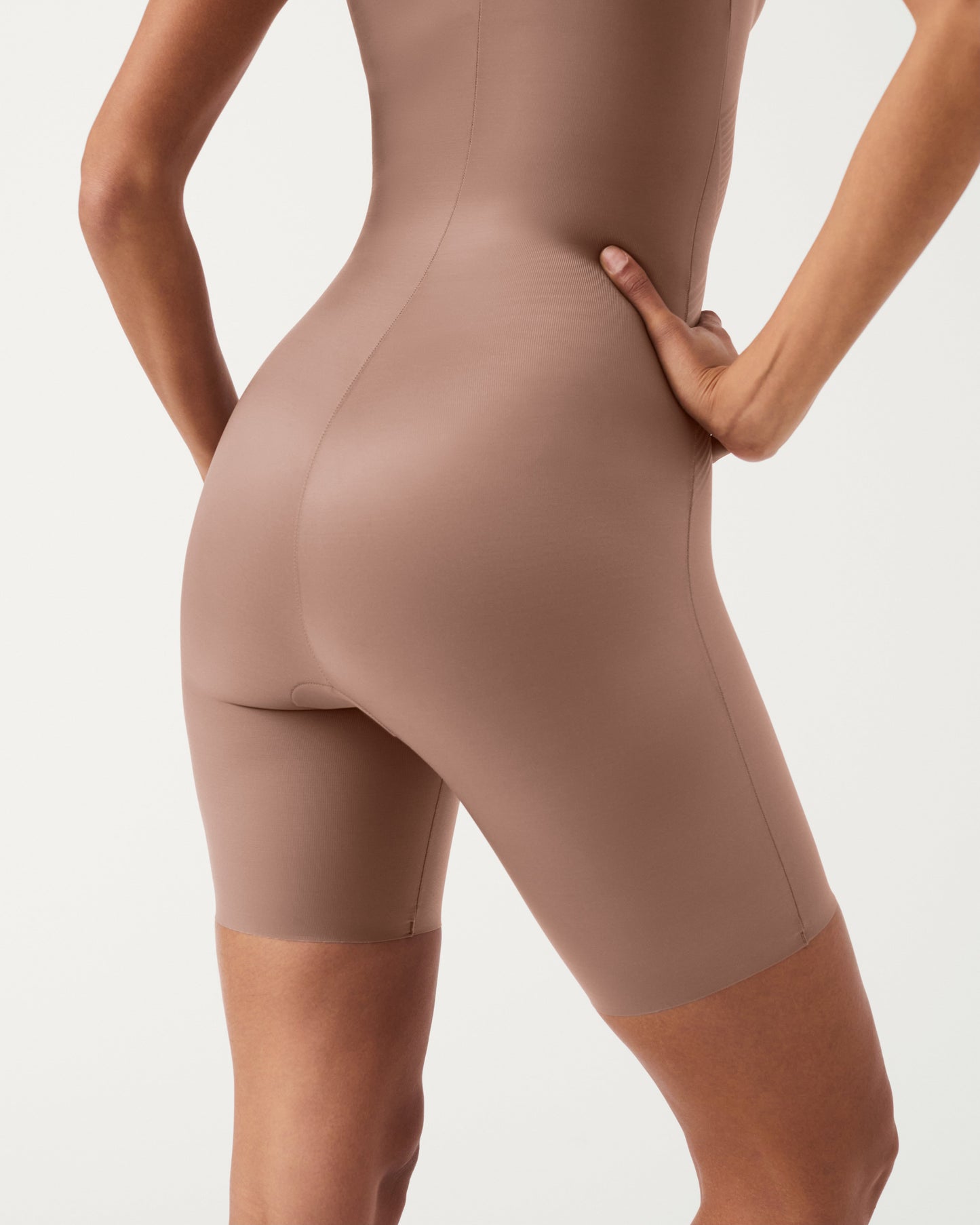 LUKUSAFIshape™ Invisible Open-Bust Mid-Thigh Bodysuit
