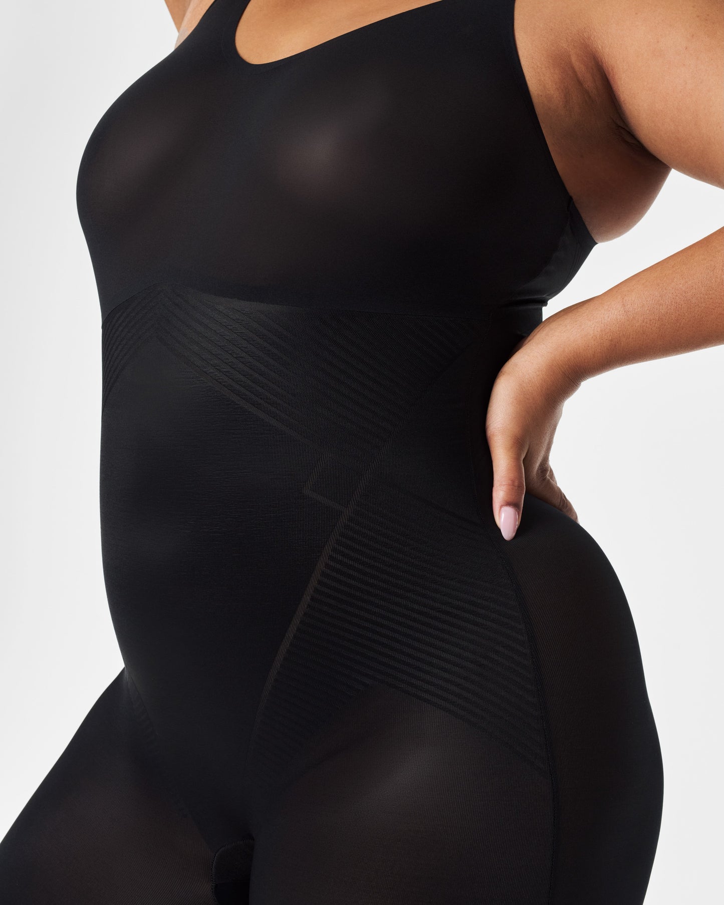 LUKUSAFIshape™ Invisible Mid-Thigh Bodysuit